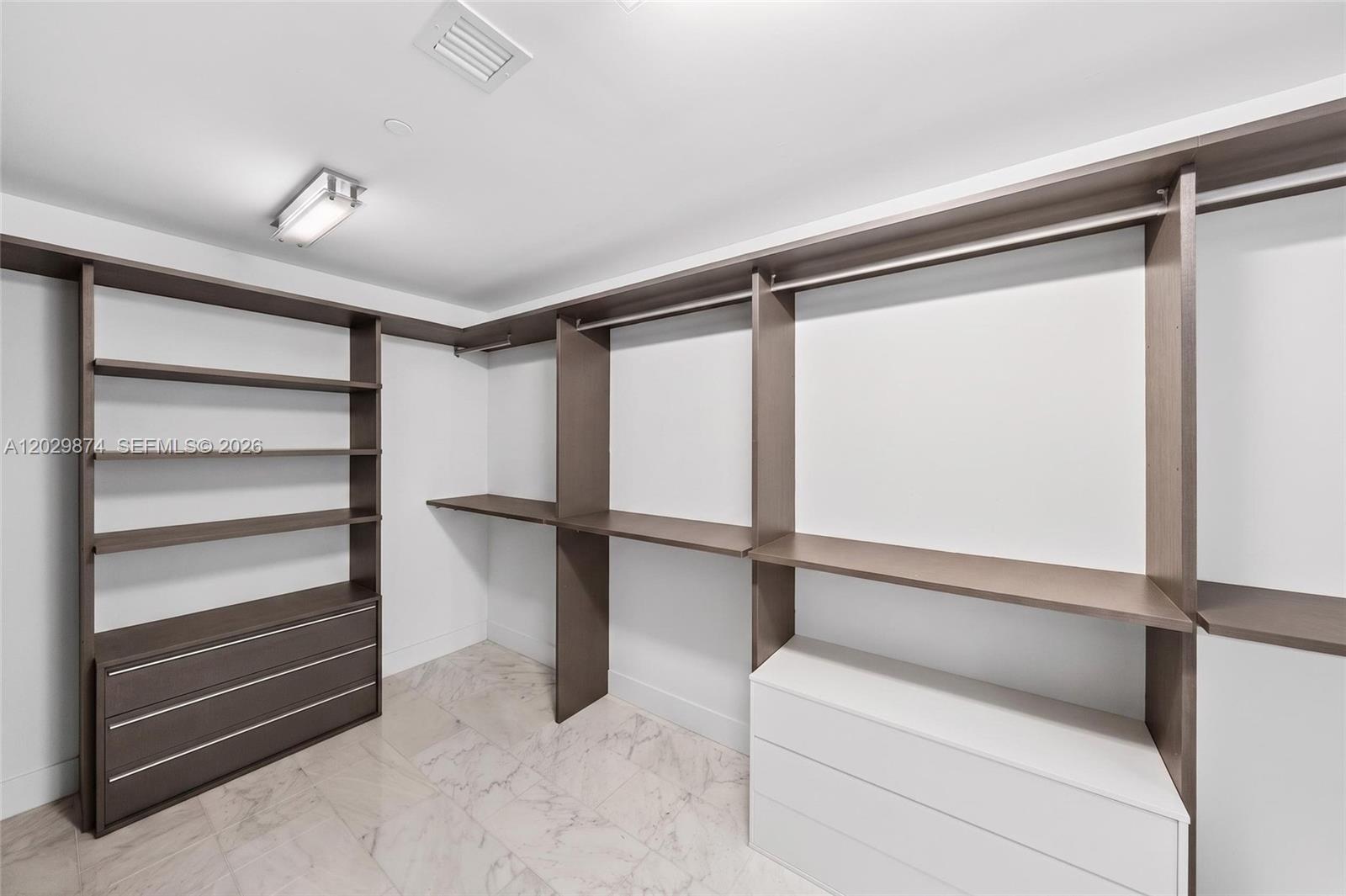 1451 Brickell Ave #2901 Miami, FL 33131
