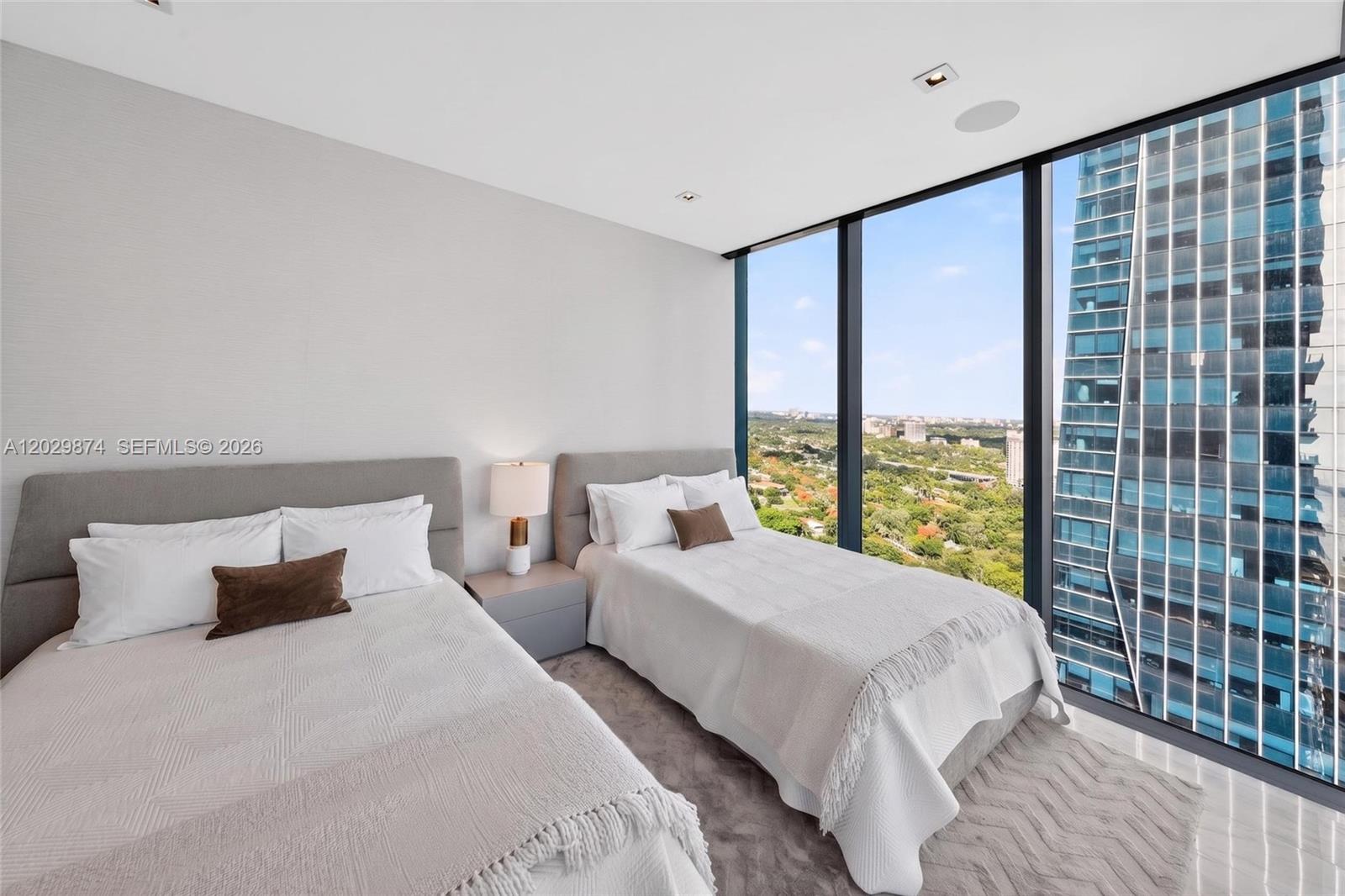 1451 Brickell Ave #2901 Miami, FL 33131