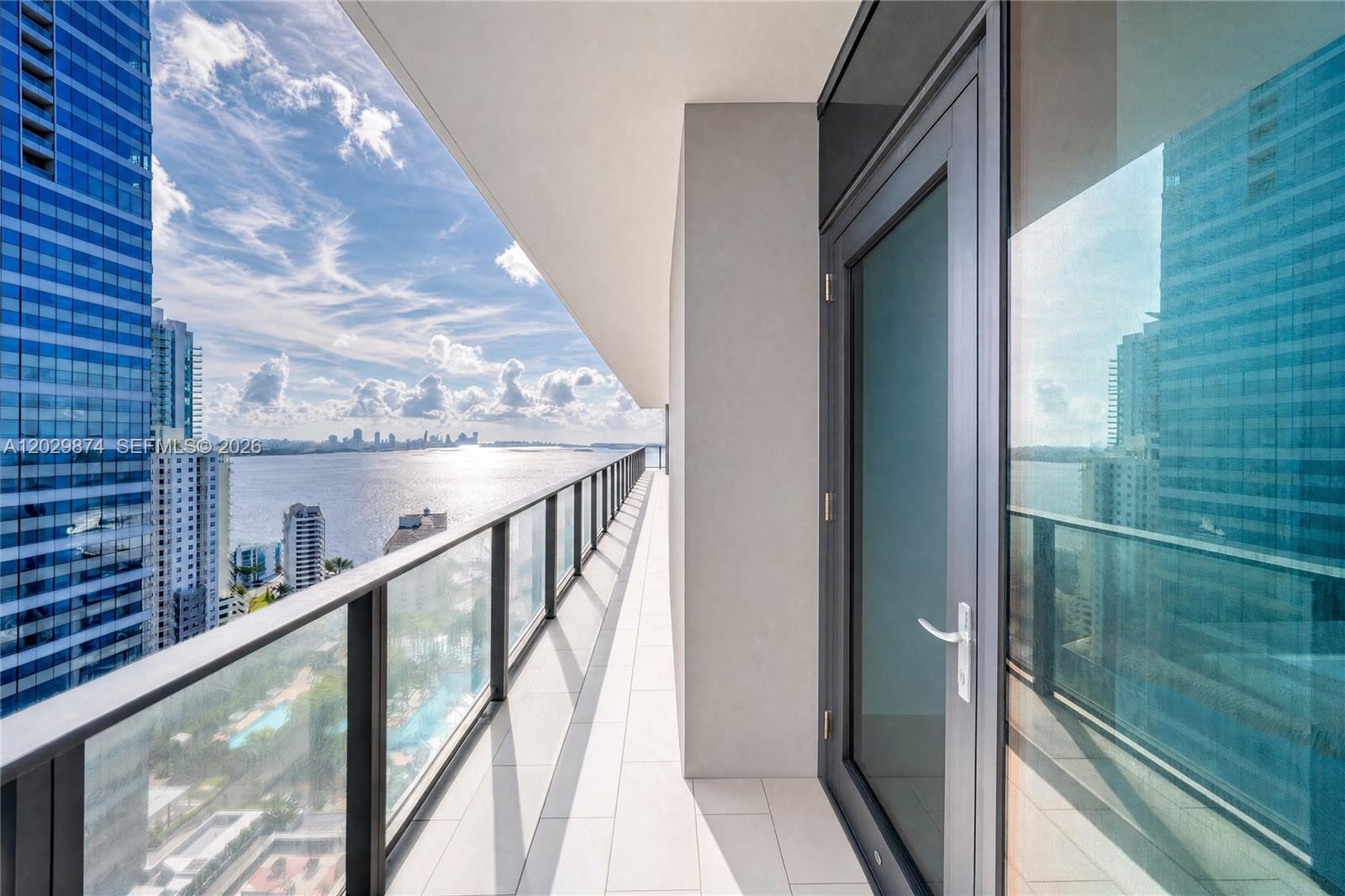 1451 Brickell Ave #2901 Miami, FL 33131