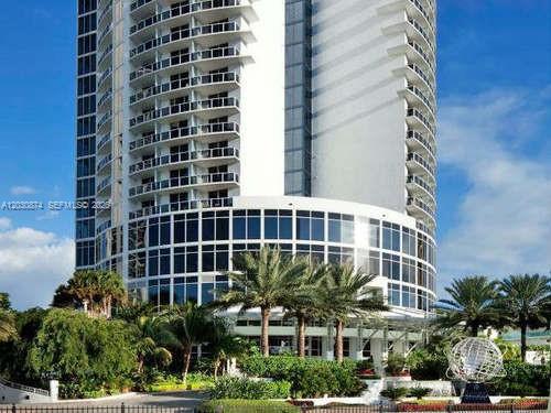 18001 Collins Ave #1010