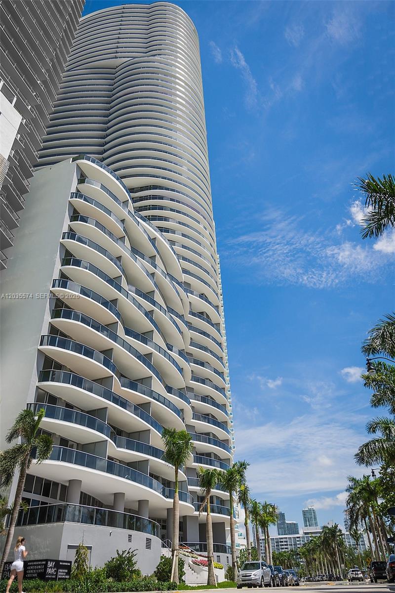 image Aria on the Bay81