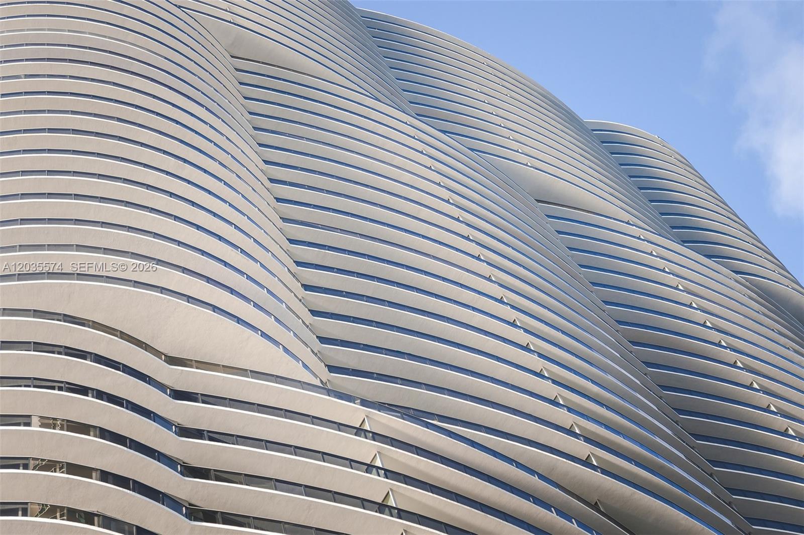 image Aria on the Bay93