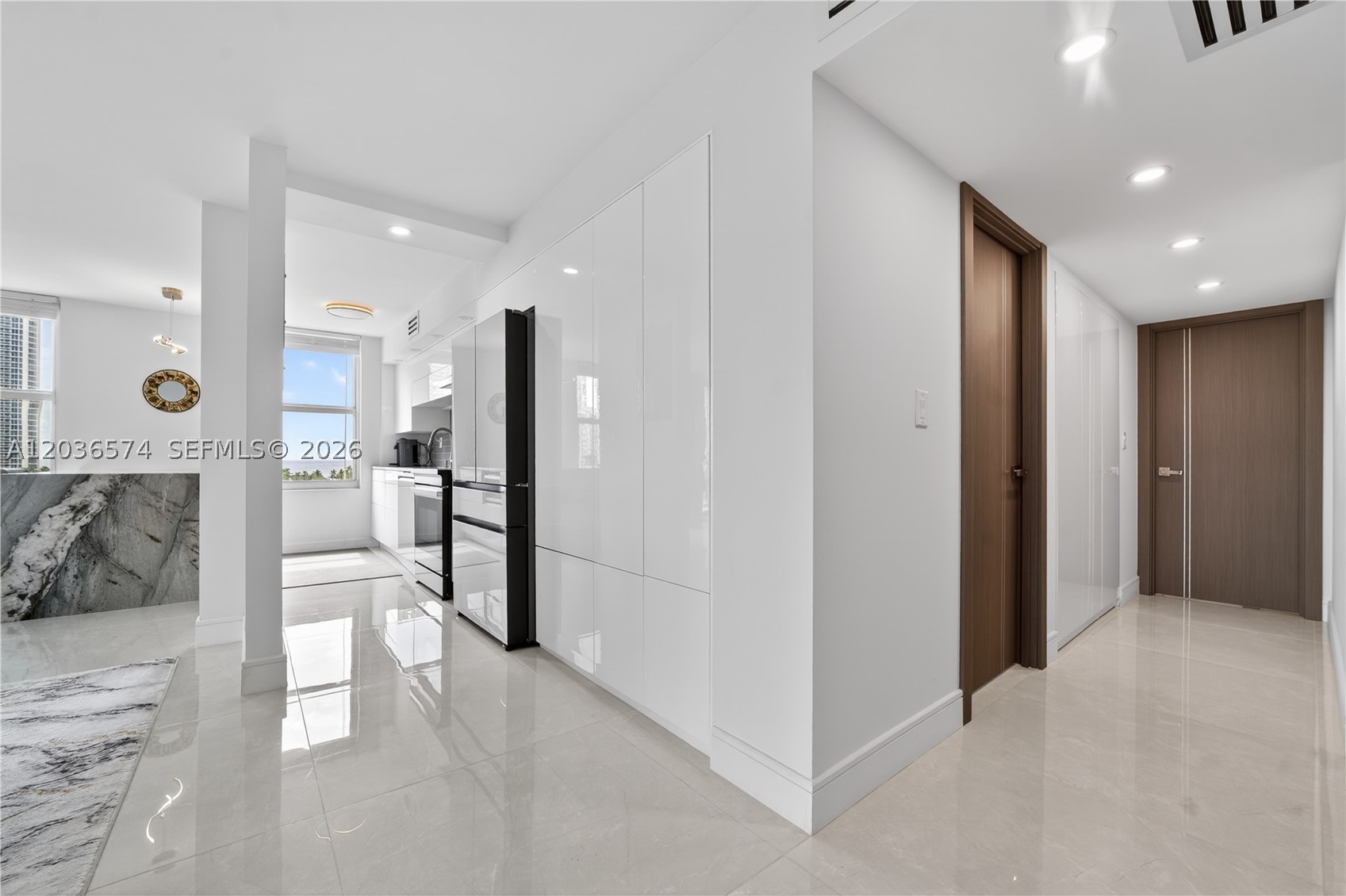 image Winston Towers 40022