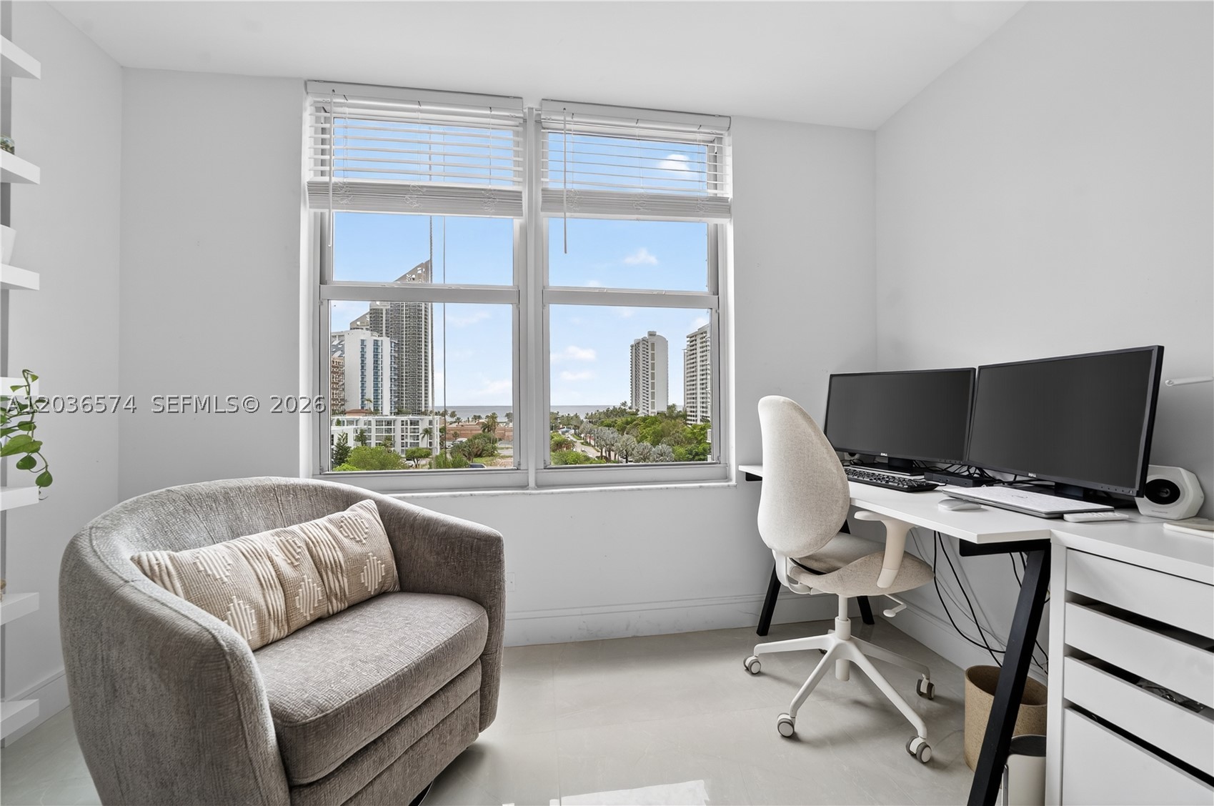 image Winston Towers 40035