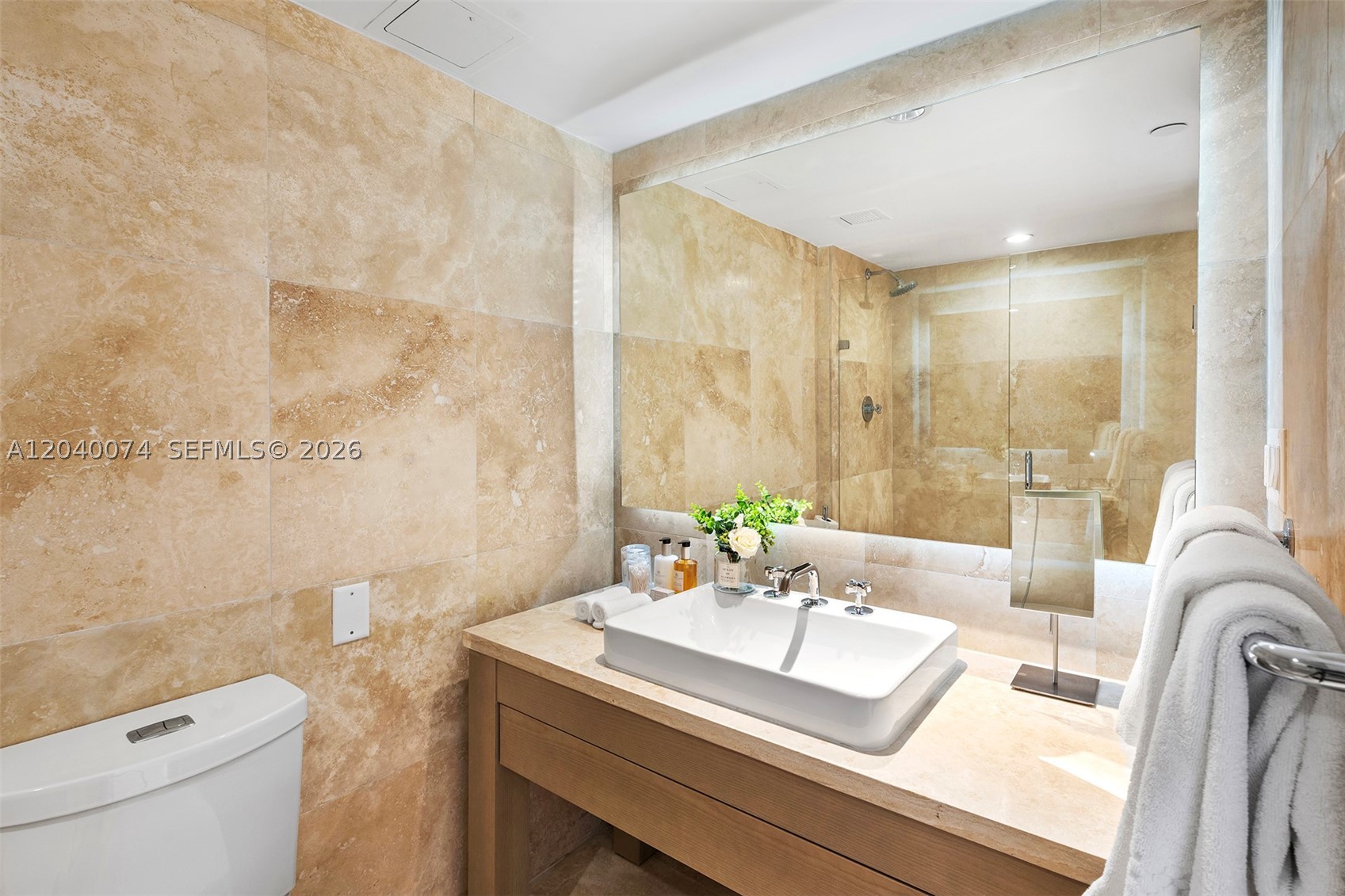 102 24th #1222 Miami Beach, FL 33139