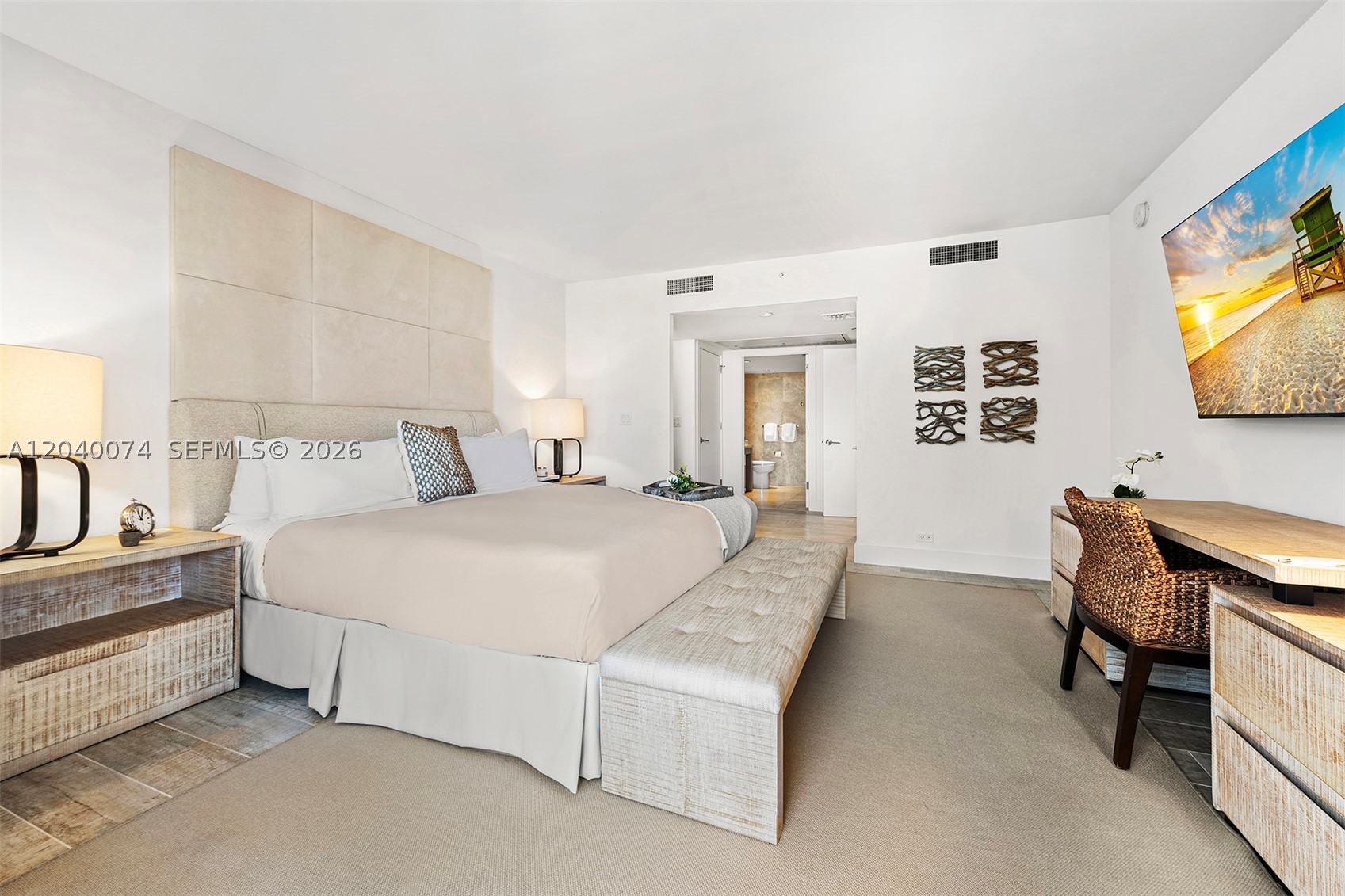 102 24th #1222 Miami Beach, FL 33139