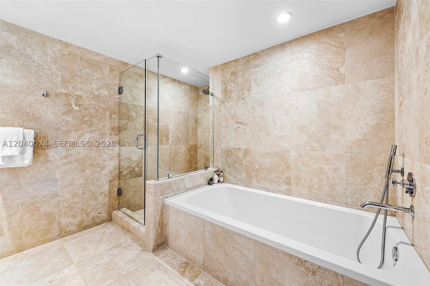 102 24th #1222 Miami Beach, FL 33139