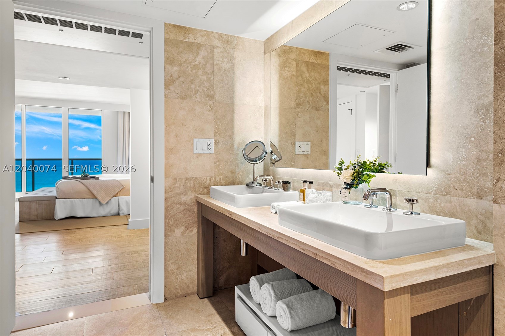 102 24th #1222 Miami Beach, FL 33139