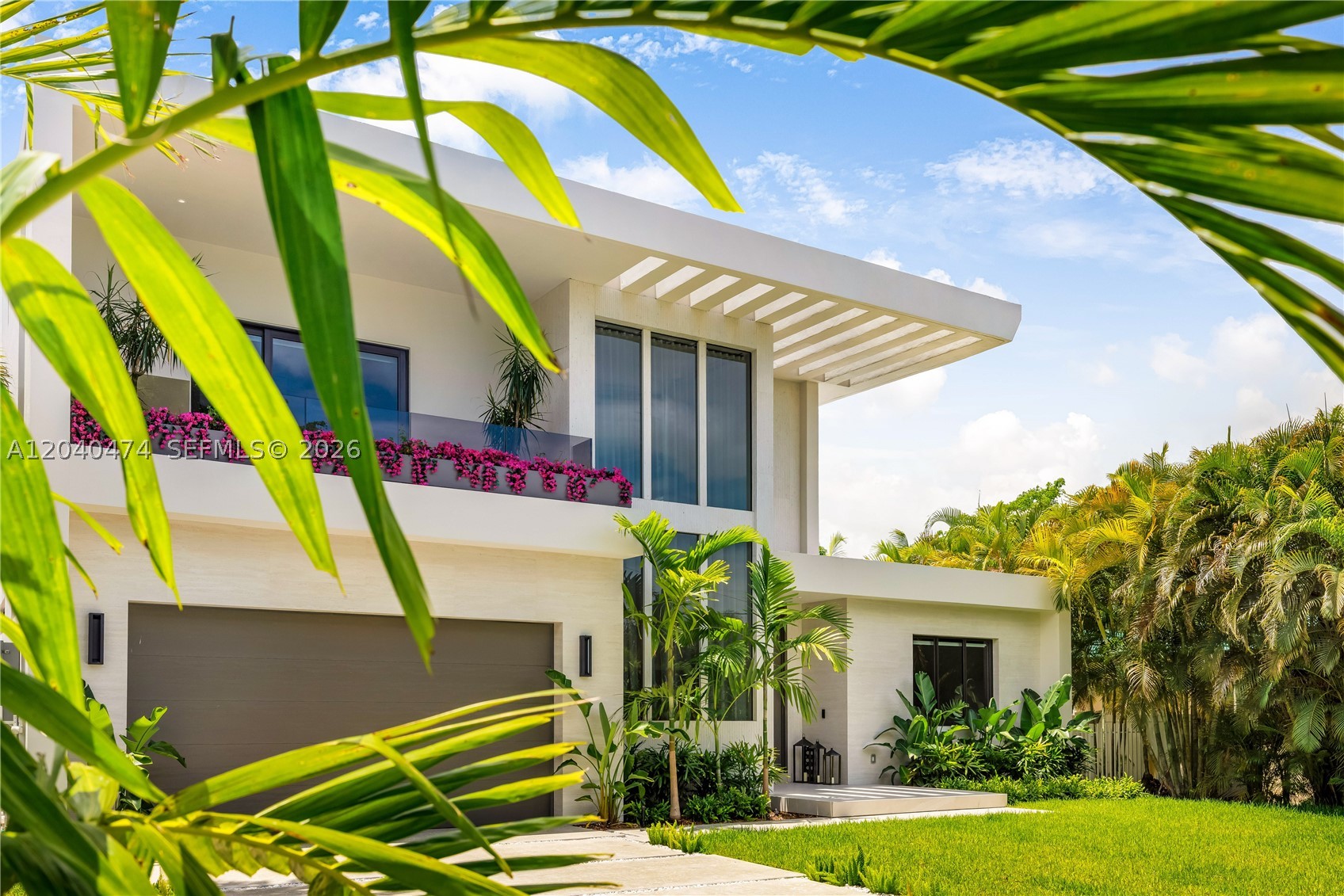 1008 NE 114th St Biscayne Park, FL 33161