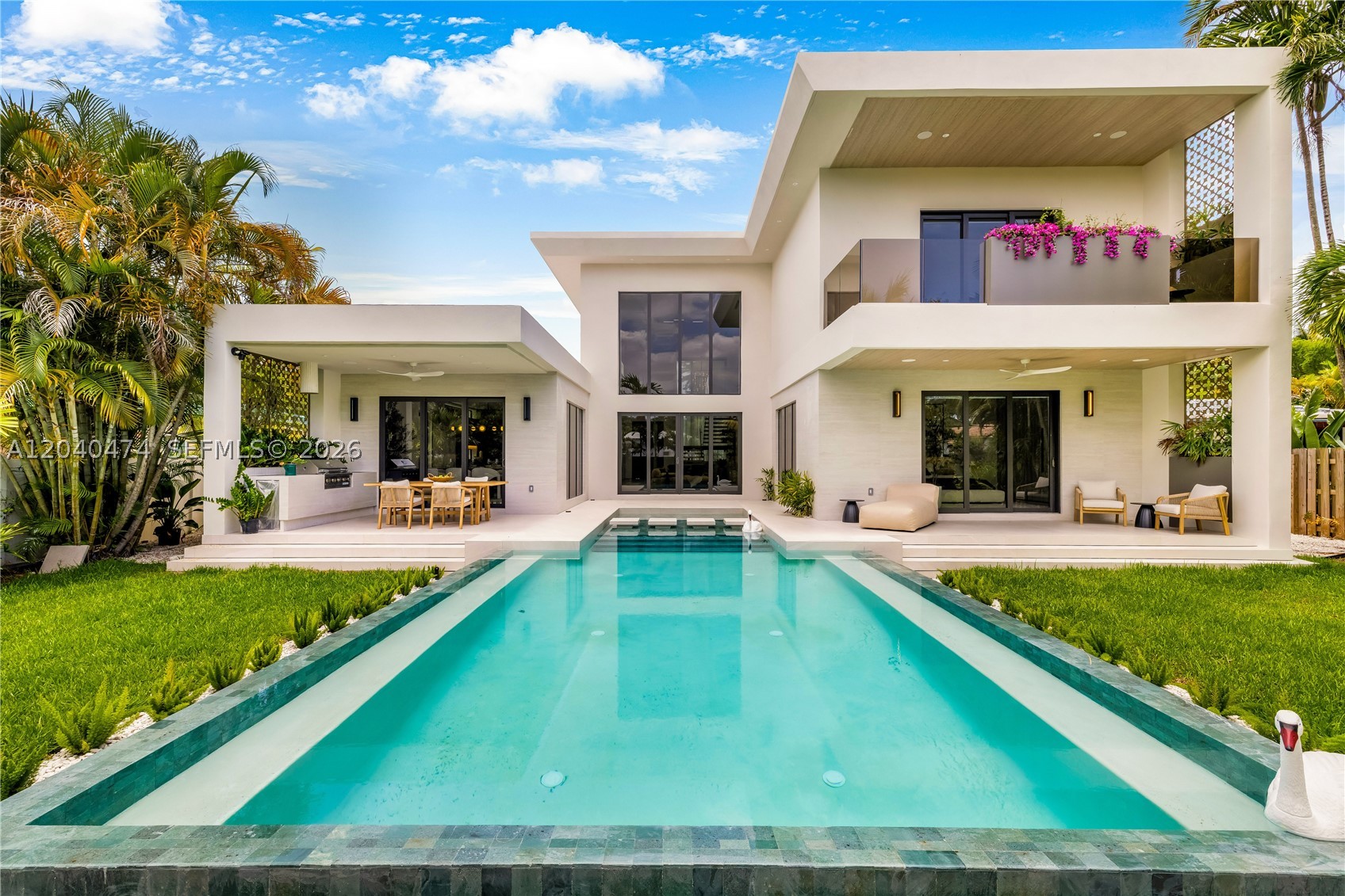 1008 NE 114th St Biscayne Park, FL 33161