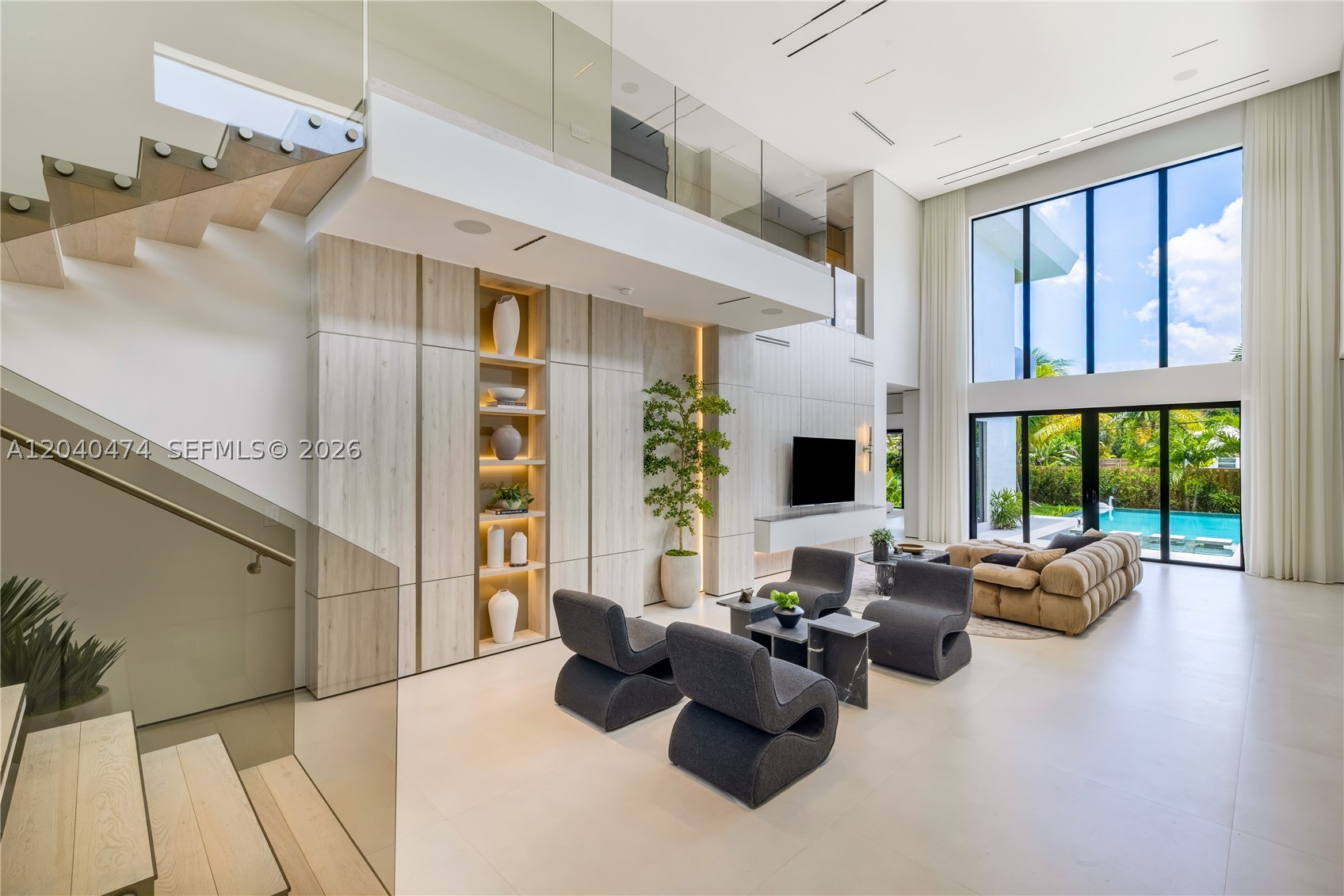 1008 NE 114th St Biscayne Park, FL 33161