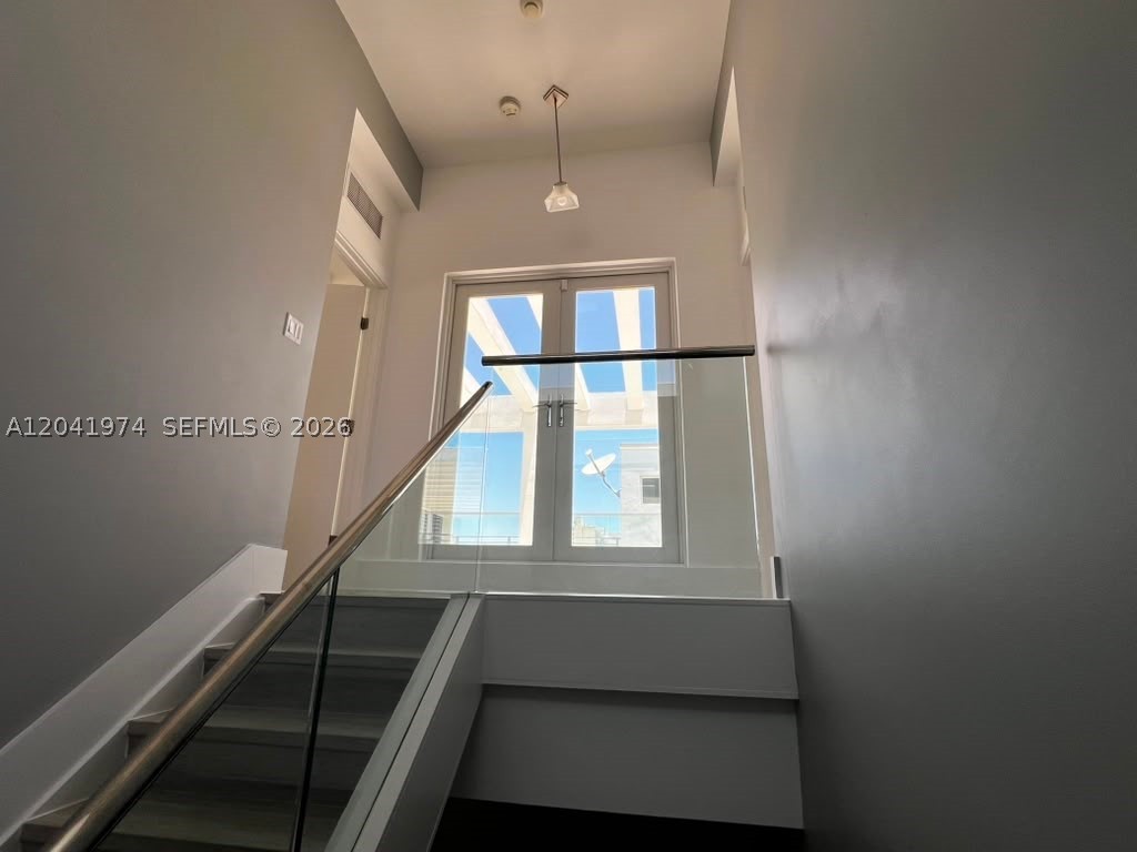 18975 Atlantic Blvd #18975 Sunny Isles Beach, FL 33160