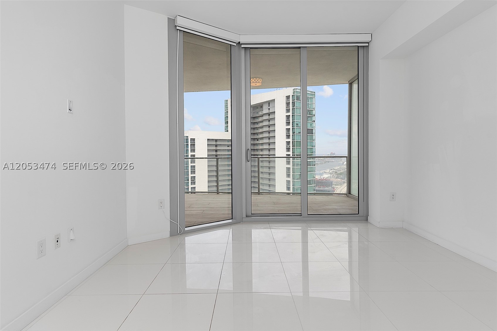 image Paramount Miami Worldcenter25