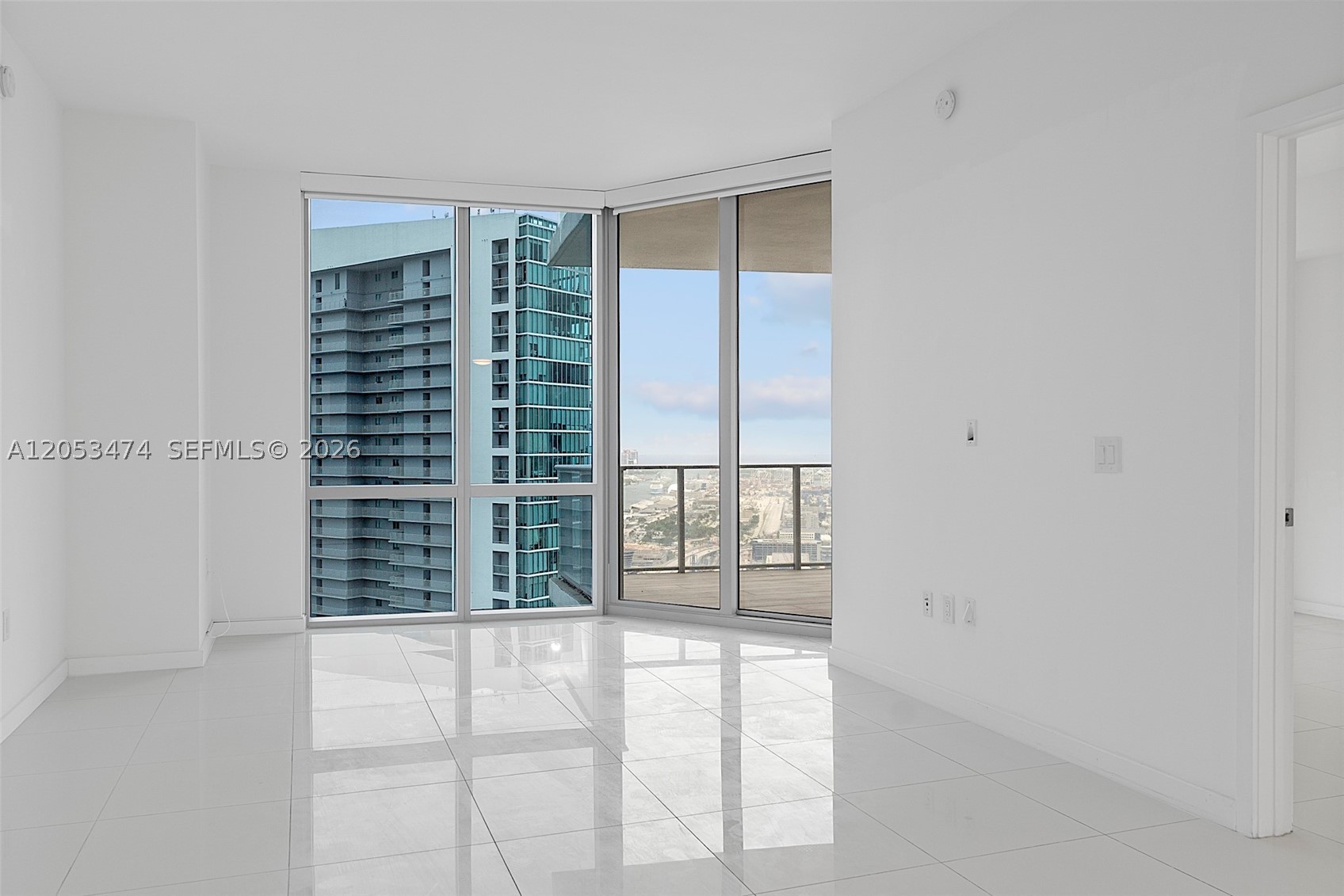 image Paramount Miami Worldcenter52