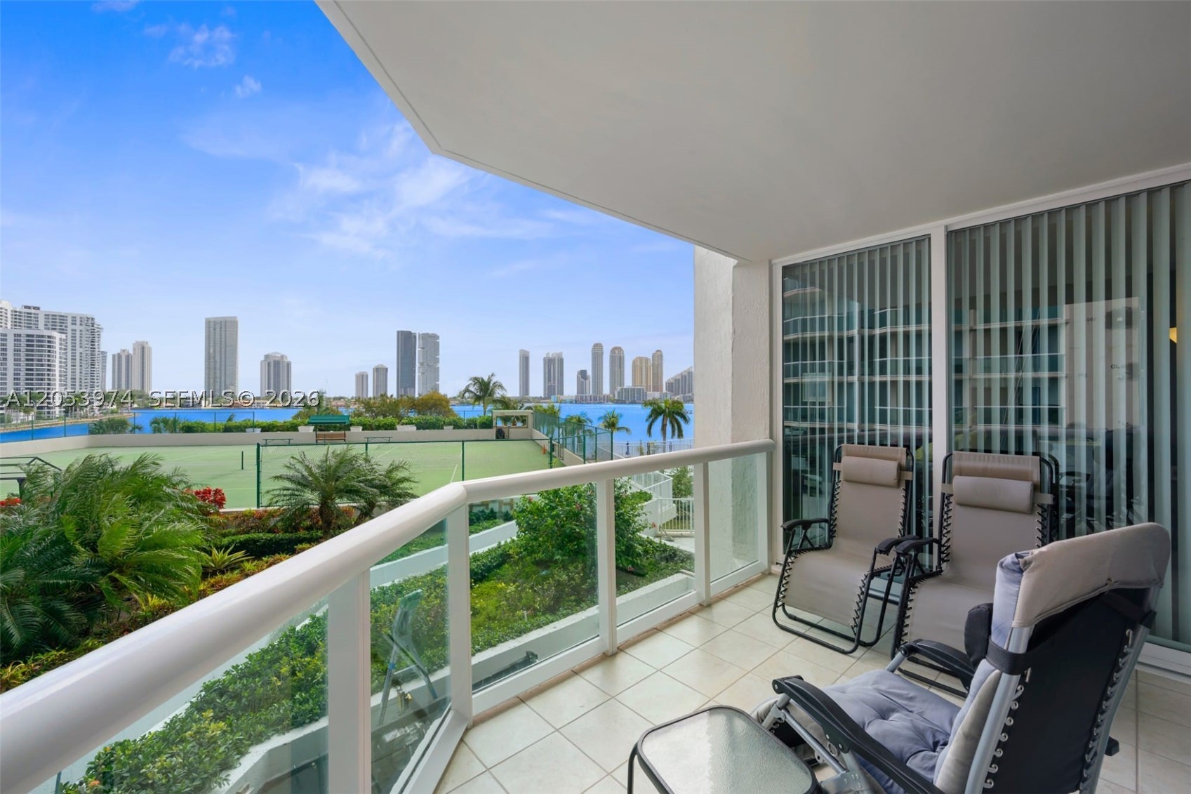 3370 Hidden Bay Dr #507