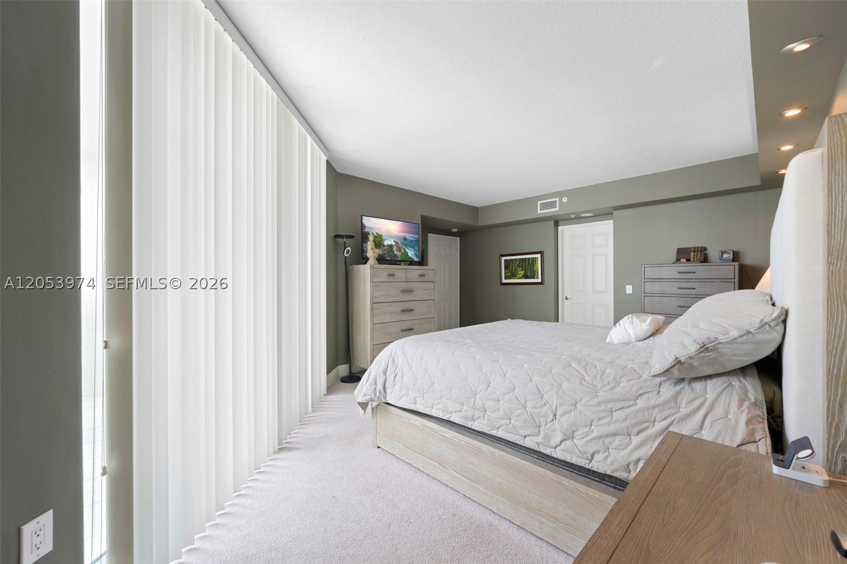 3370 Hidden Bay Dr #507 Aventura, FL 33180