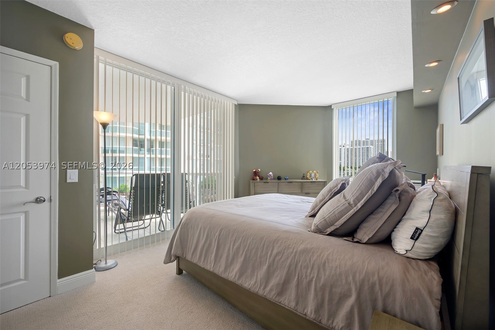 3370 Hidden Bay Dr #507 Aventura, FL 33180