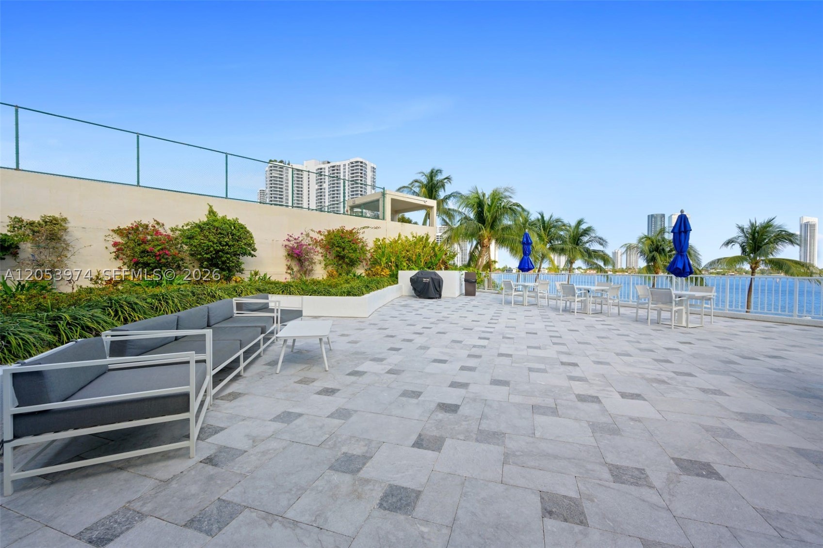 3370 Hidden Bay Dr #507 Aventura, FL 33180