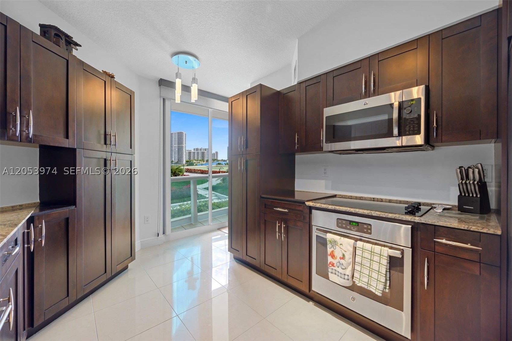 3370 Hidden Bay Dr #507 Aventura, FL 33180