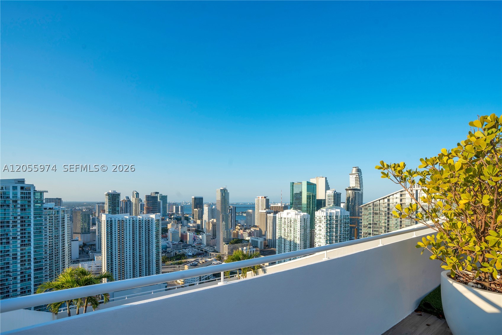 88 SW 7th St #PH 4303 Miami, FL 33130
