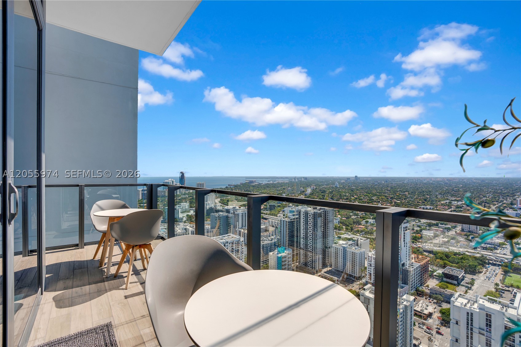 88 SW 7th St #PH 4303 Miami, FL 33130