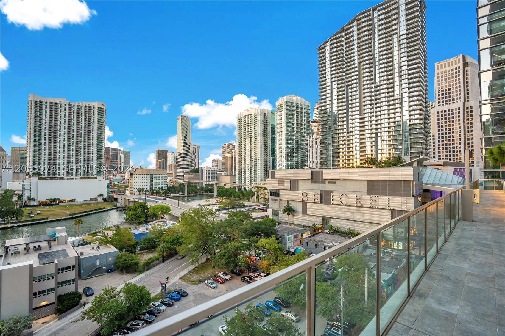 88 SW 7th St #PH 4303 Miami, FL 33130