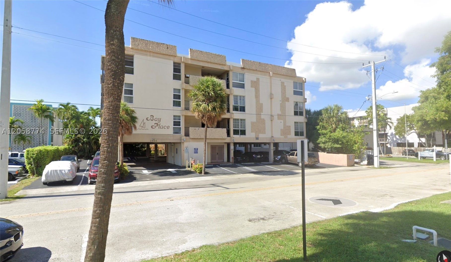 2420 Diana Dr #206