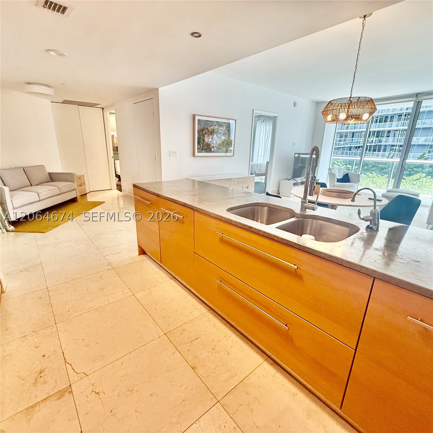 475 Brickell Ave #1609