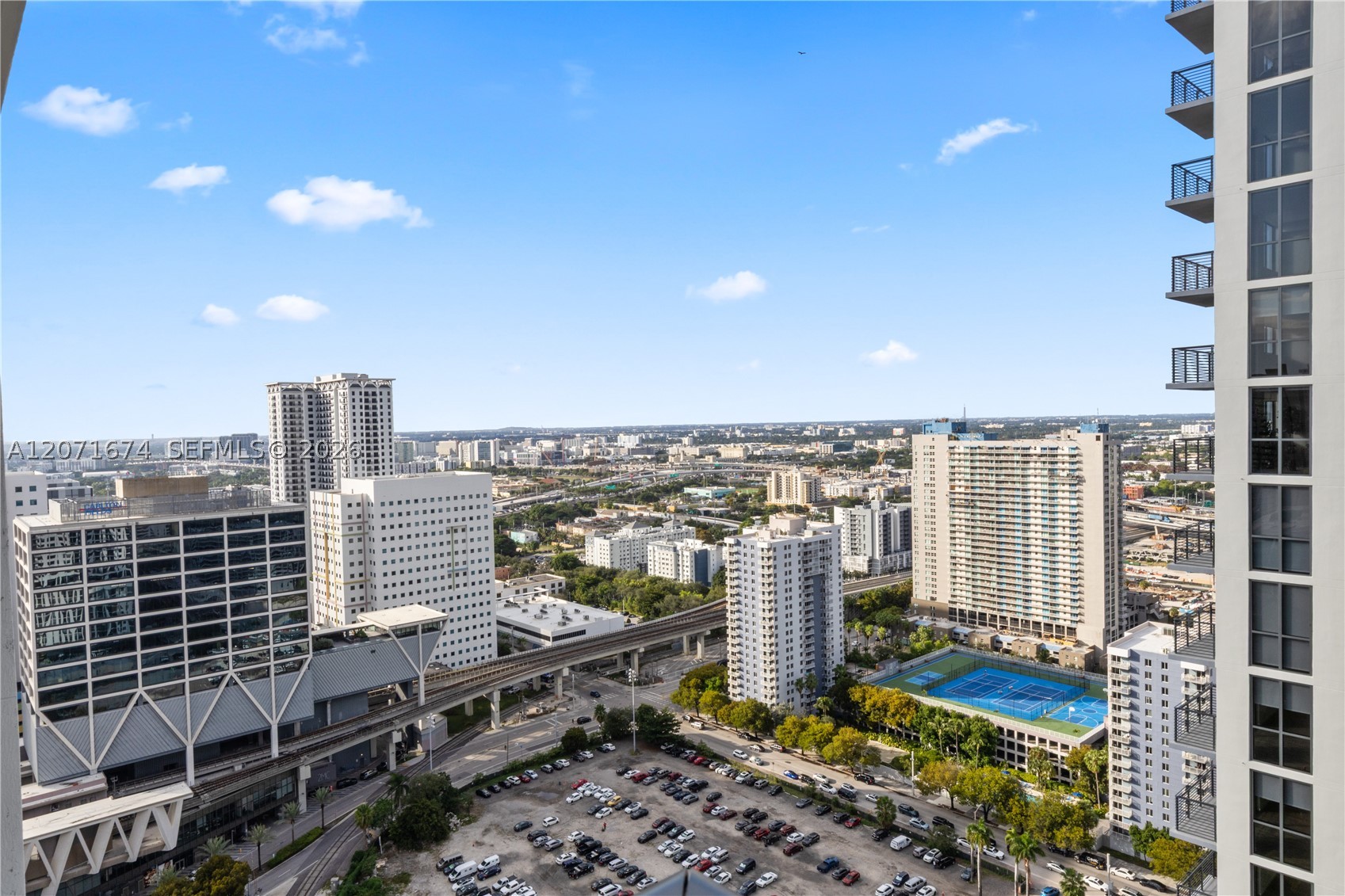 11 NE 6th St #3213 Miami, FL 33132
