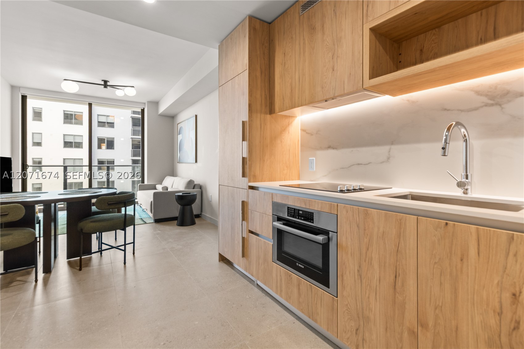 11 NE 6th St #3213 Miami, FL 33132
