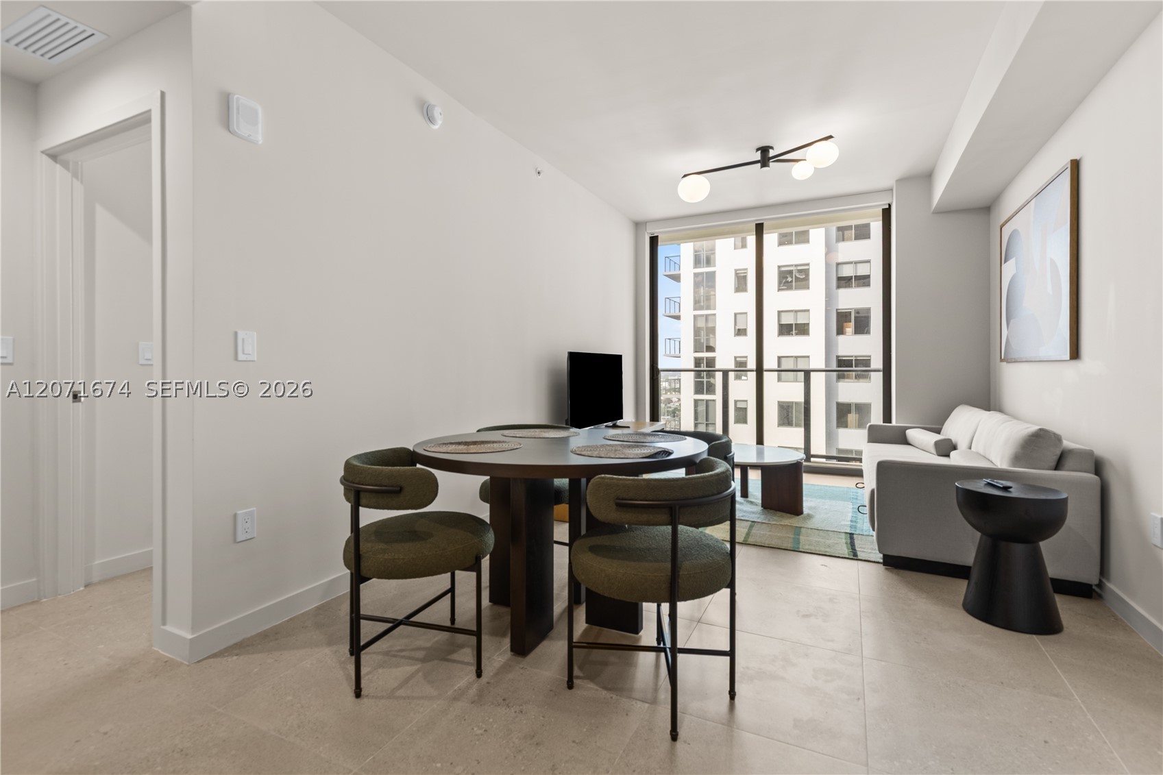 11 NE 6th St #3213 Miami, FL 33132