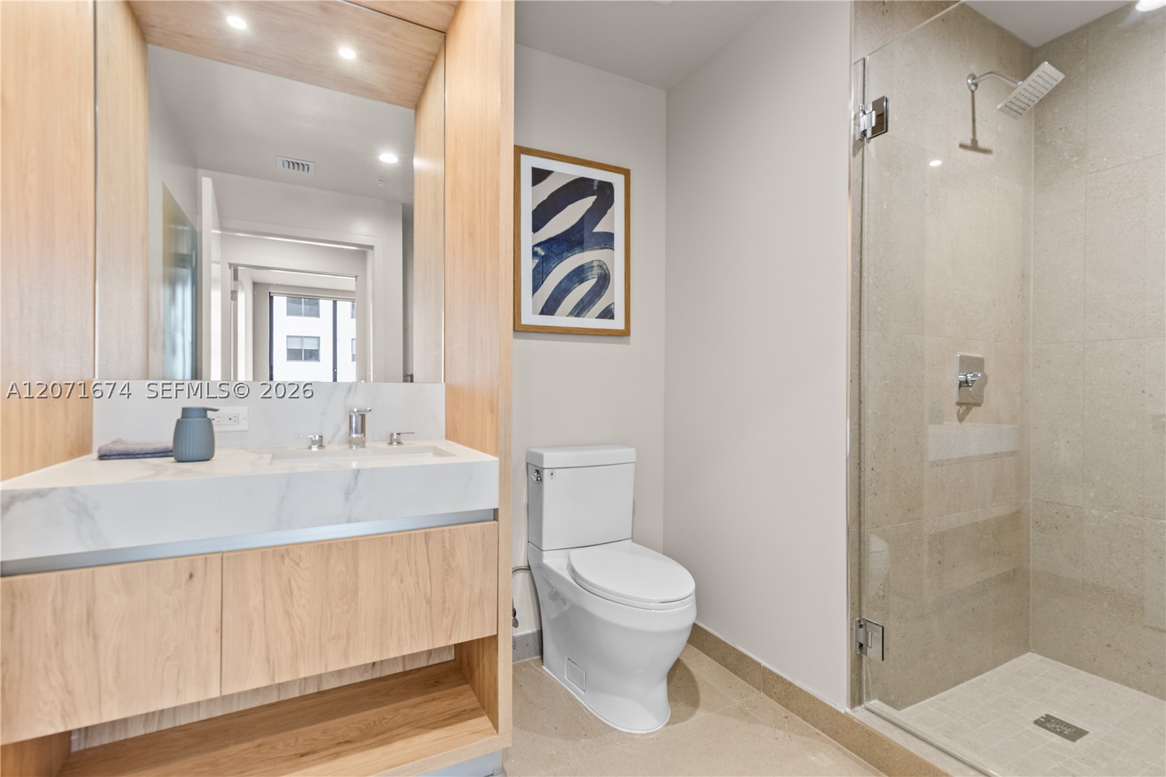 11 NE 6th St #3213 Miami, FL 33132