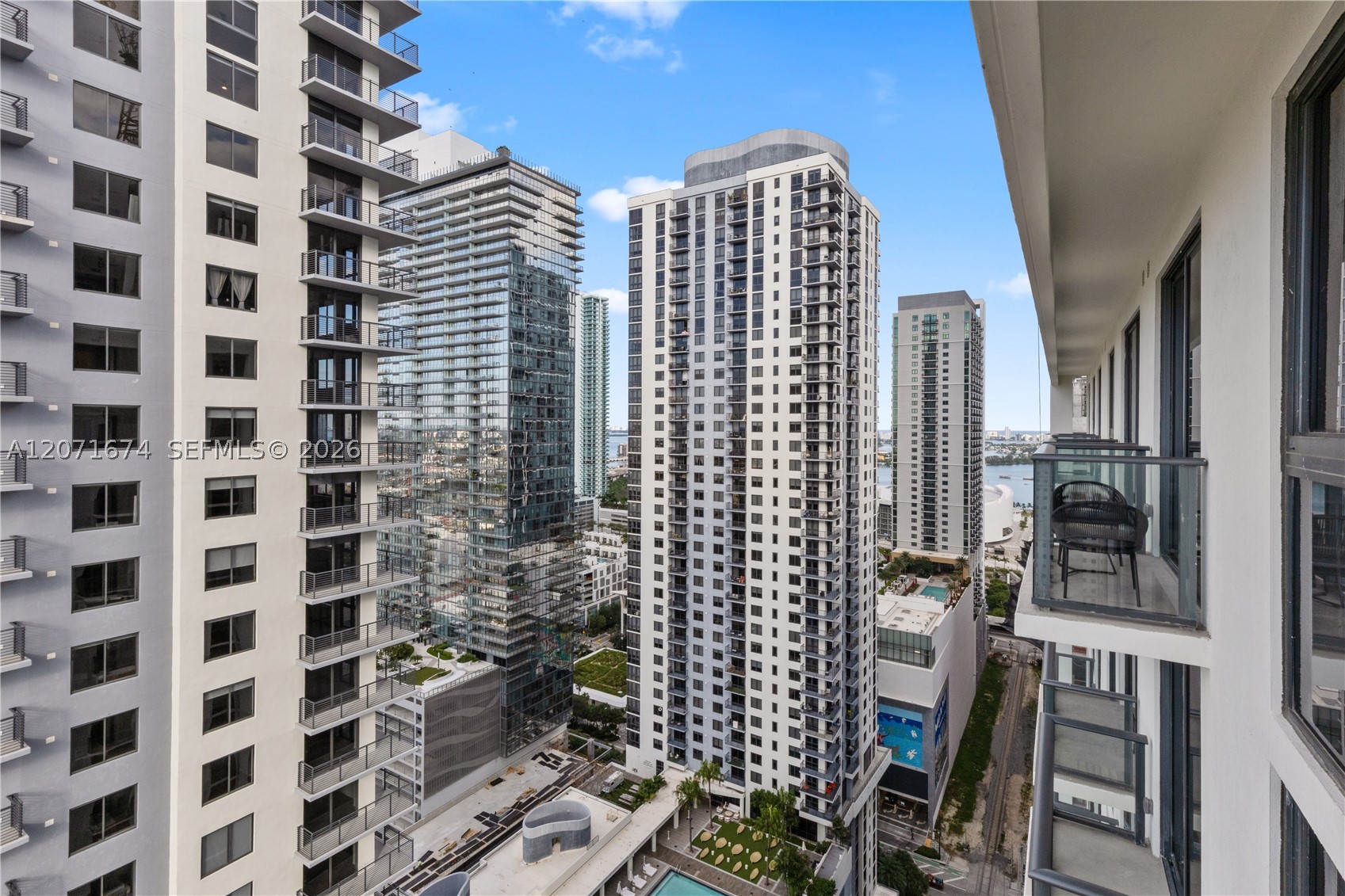 11 NE 6th St #3213 Miami, FL 33132