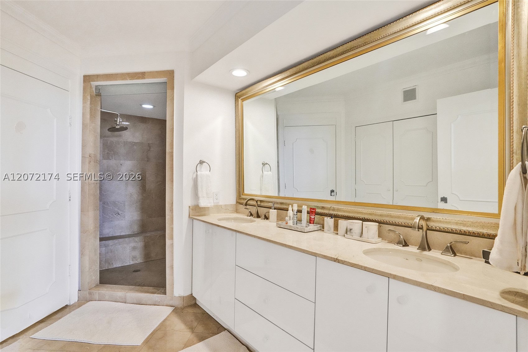 765 Crandon Blvd #603 Key Biscayne, FL 33149