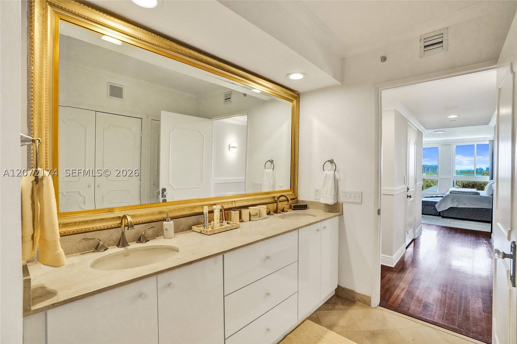 765 Crandon Blvd #603 Key Biscayne, FL 33149