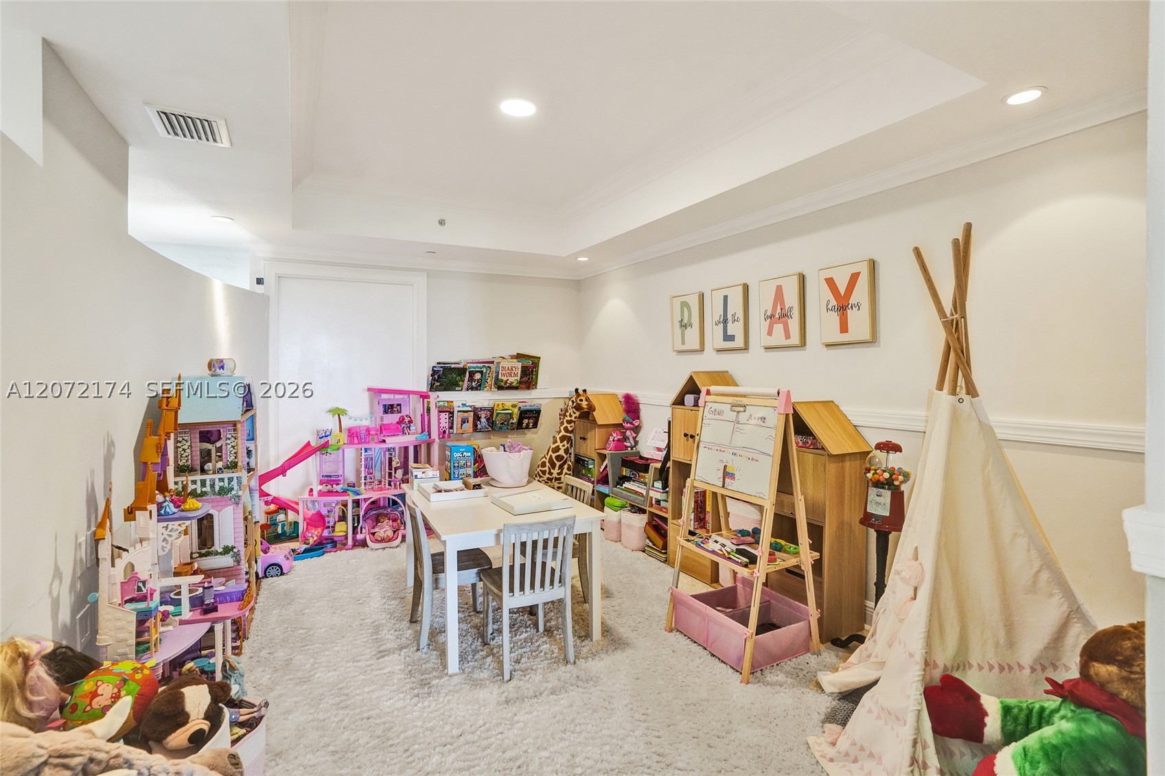 765 Crandon Blvd #603 Key Biscayne, FL 33149