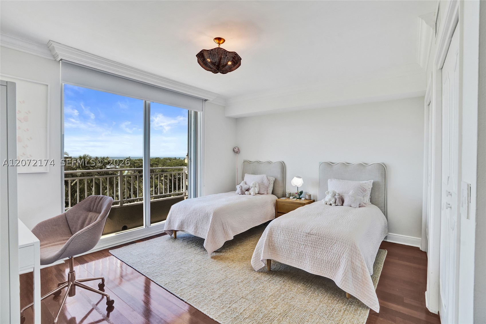 765 Crandon Blvd #603 Key Biscayne, FL 33149