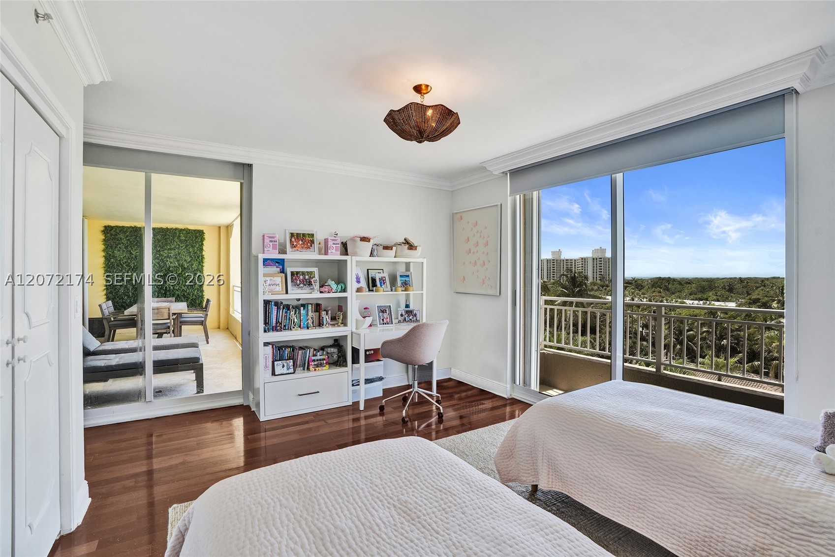 765 Crandon Blvd #603 Key Biscayne, FL 33149