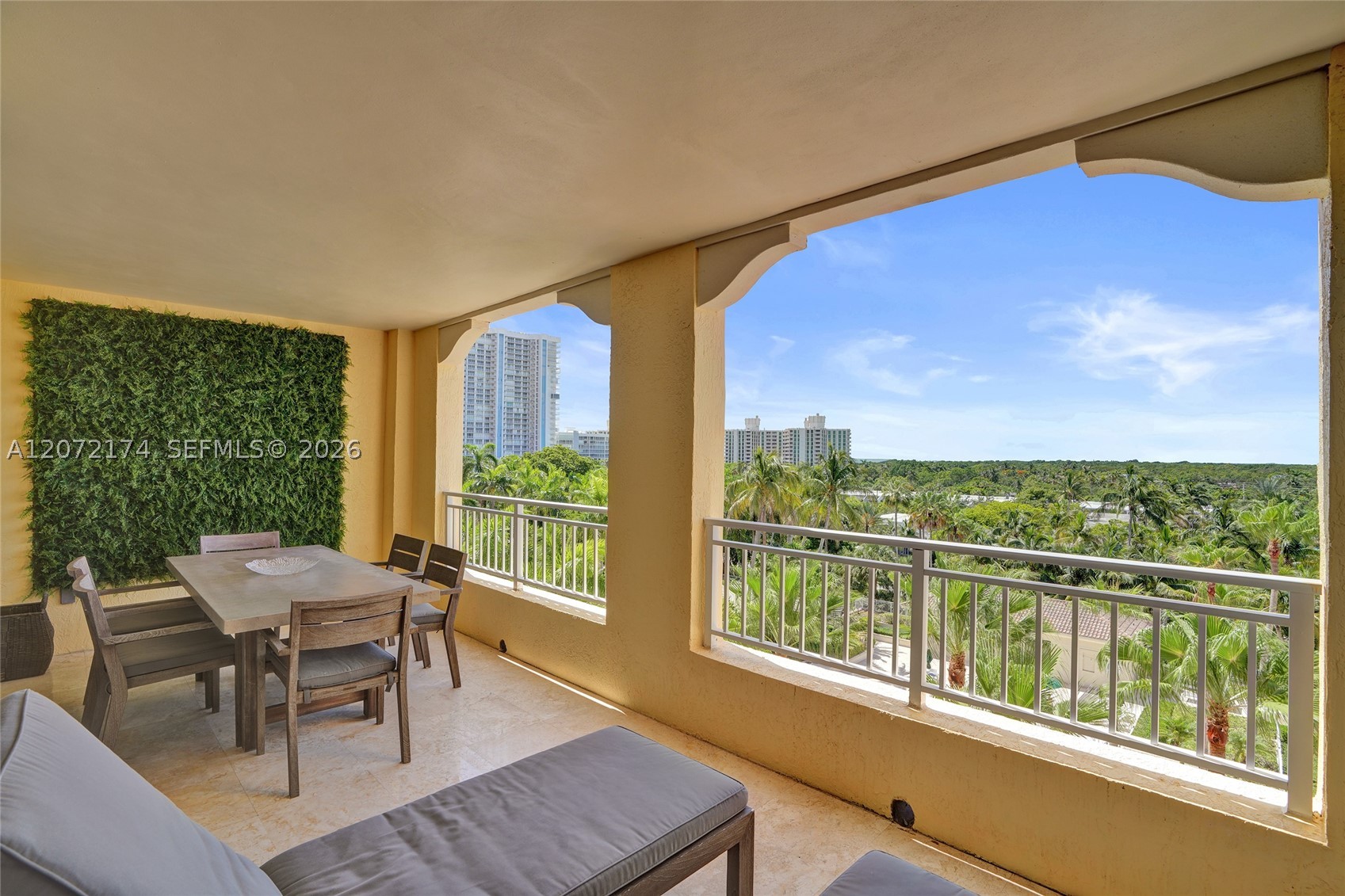 765 Crandon Blvd #603 Key Biscayne, FL 33149
