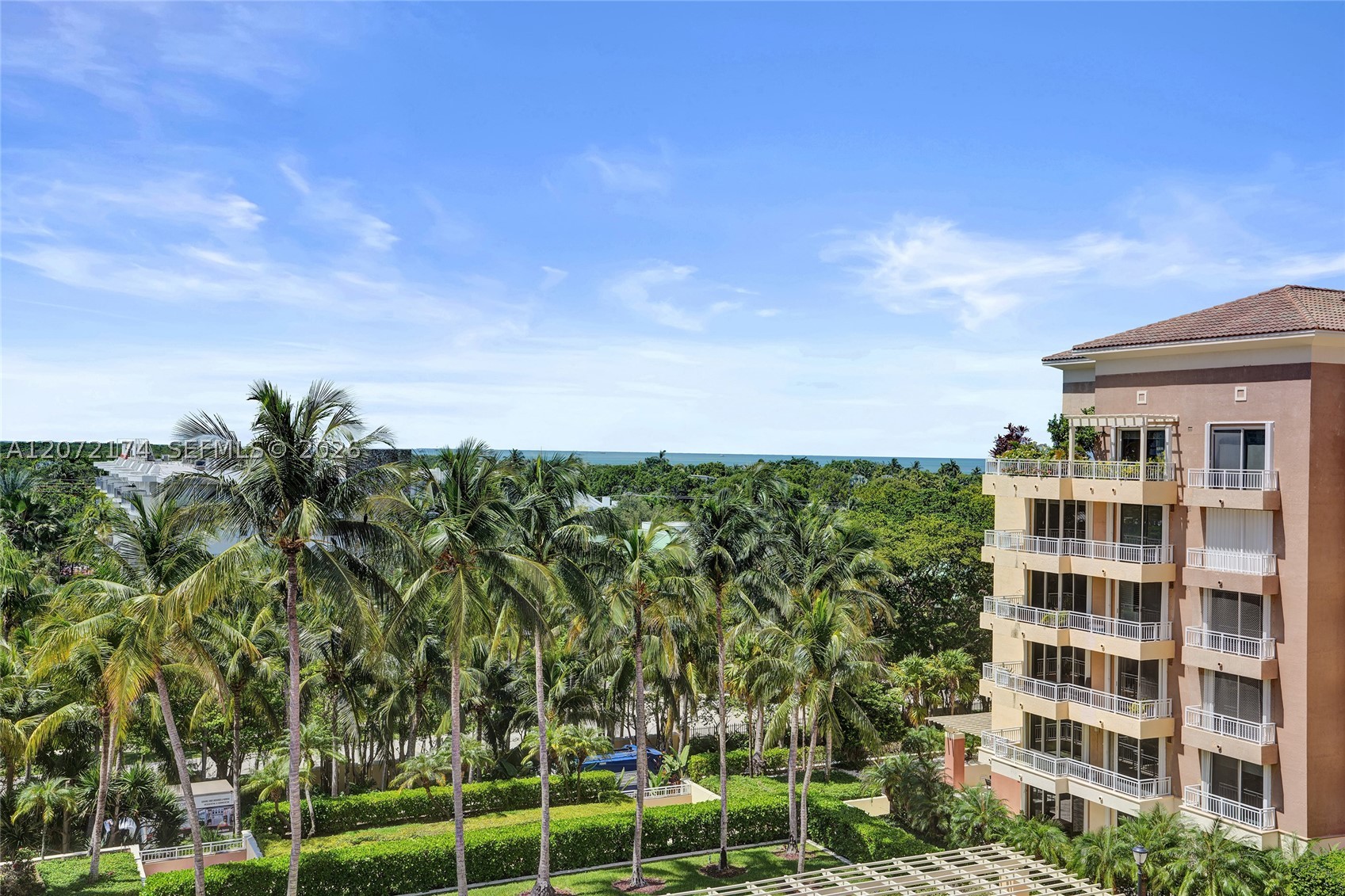 765 Crandon Blvd #603 Key Biscayne, FL 33149