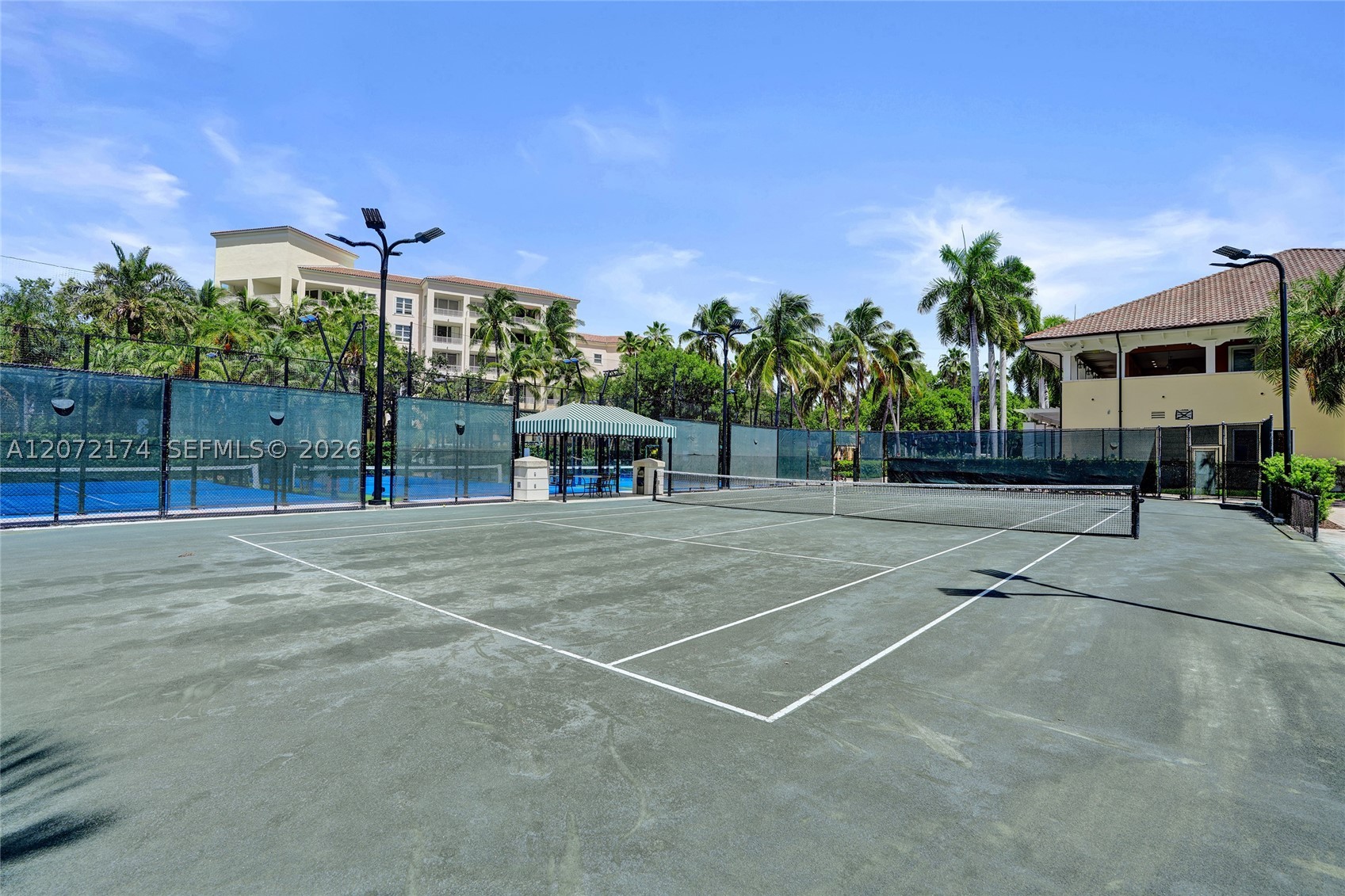765 Crandon Blvd #603 Key Biscayne, FL 33149