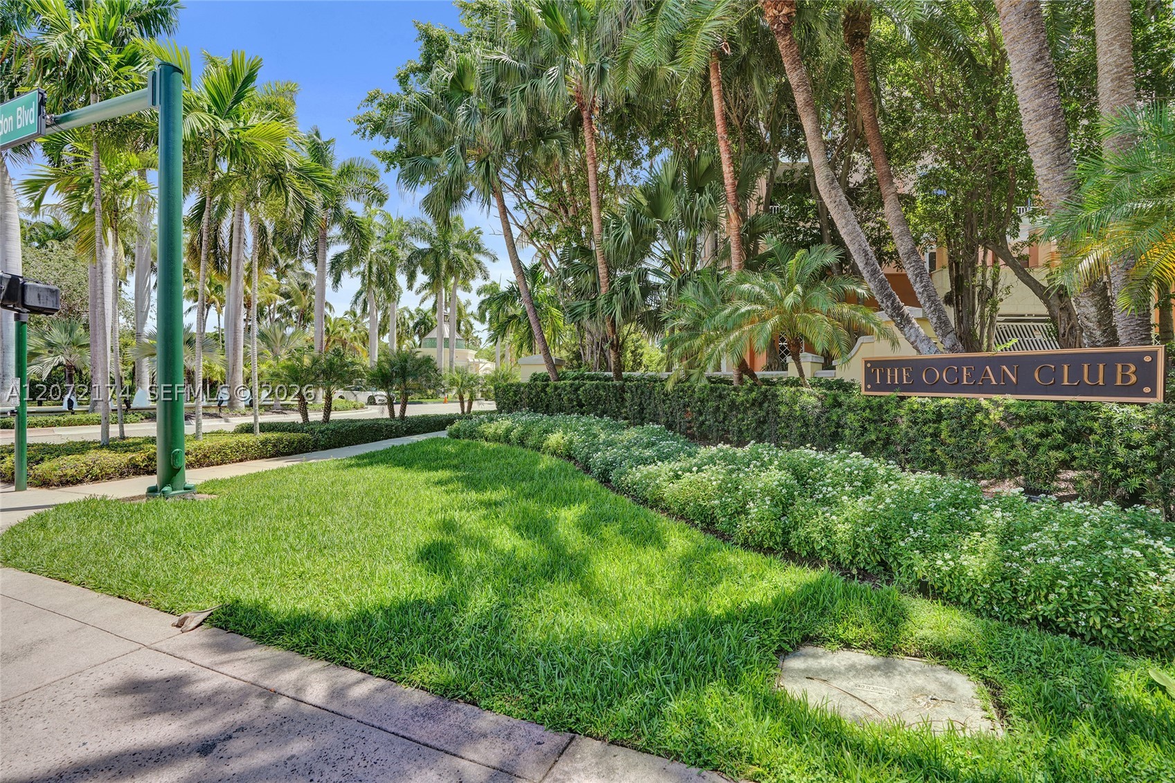 765 Crandon Blvd #603 Key Biscayne, FL 33149