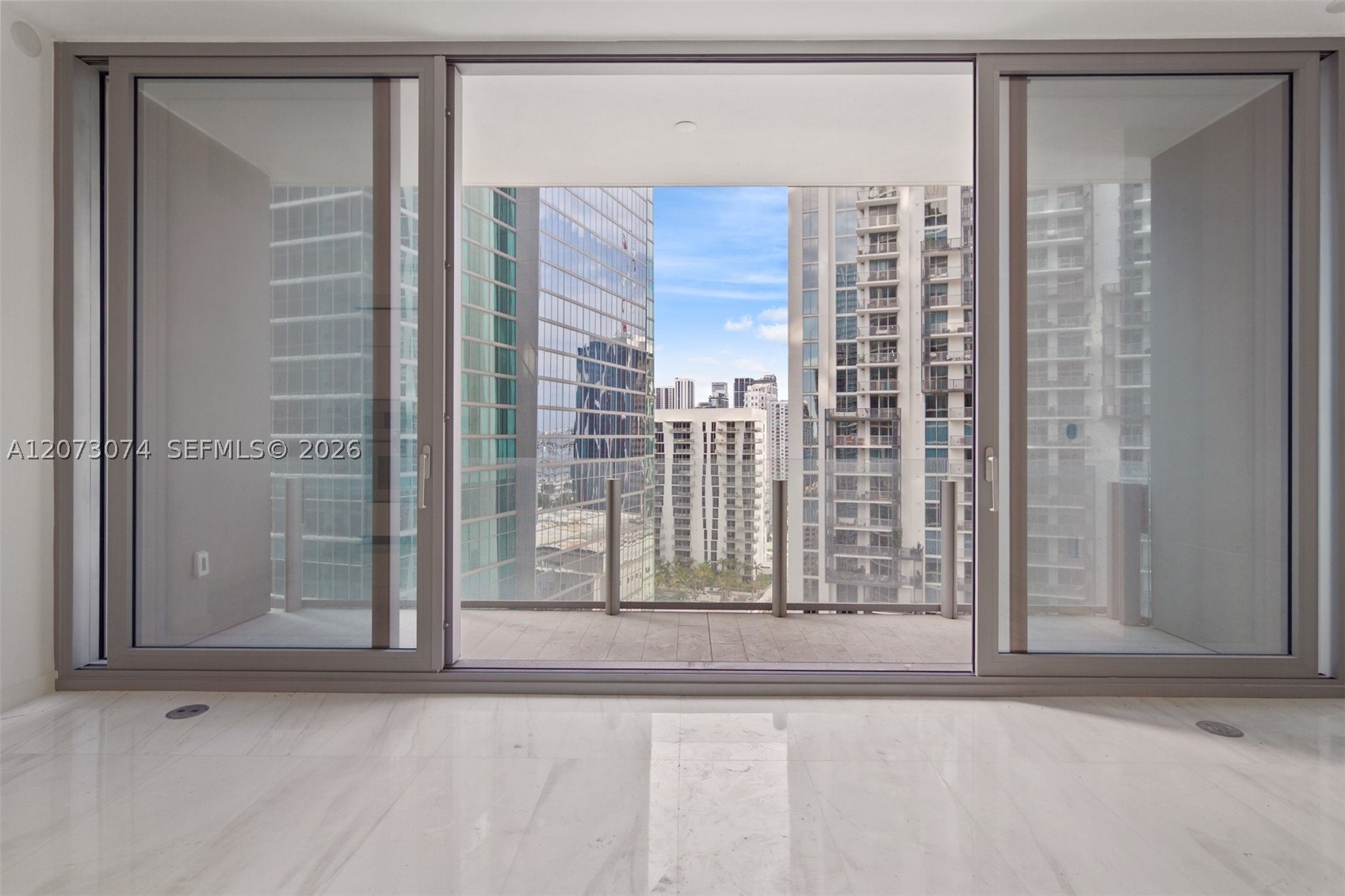 300 Biscayne Blvd Way #2608W Miami, FL 33131