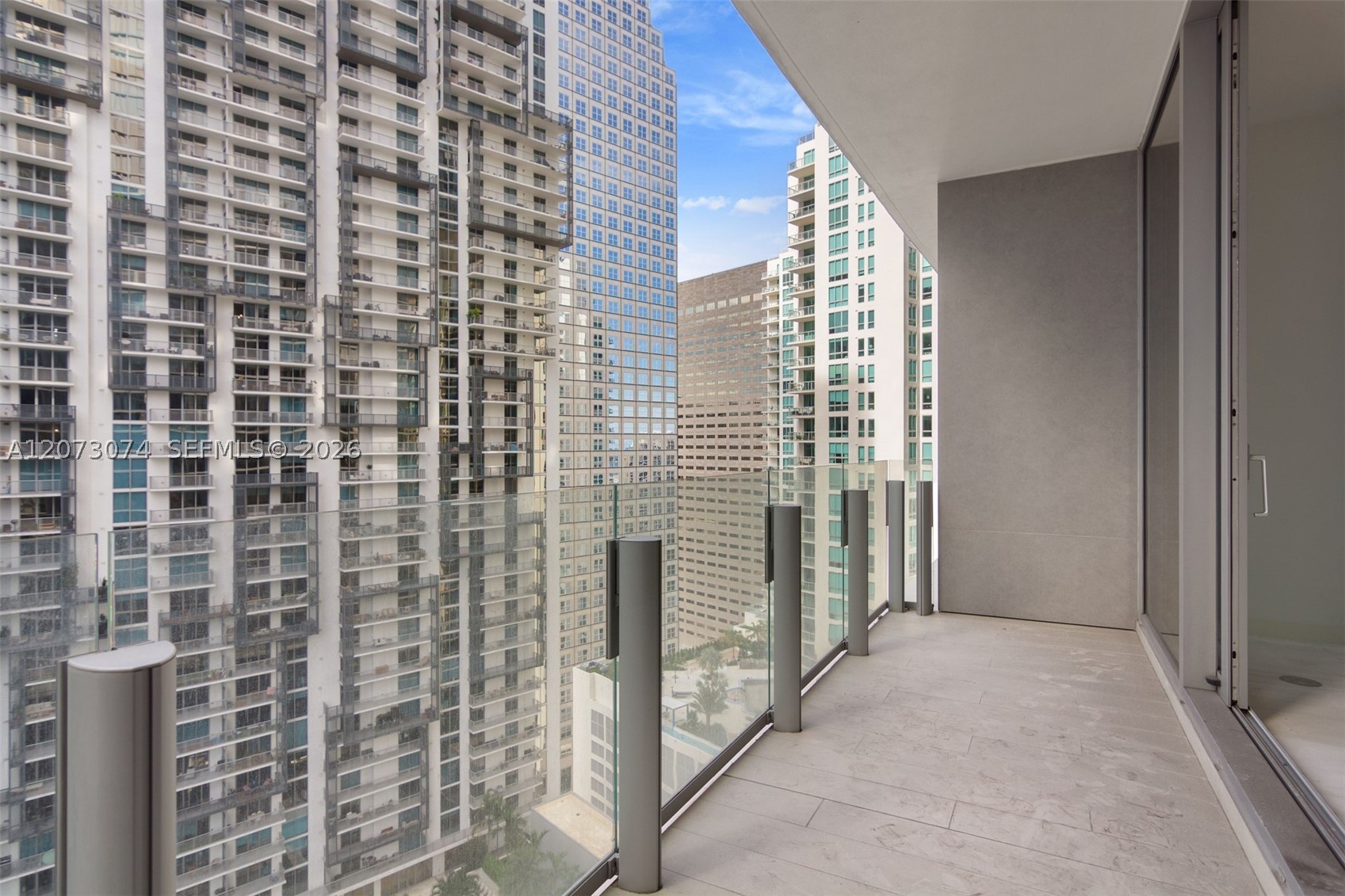 300 Biscayne Blvd Way #2608W Miami, FL 33131