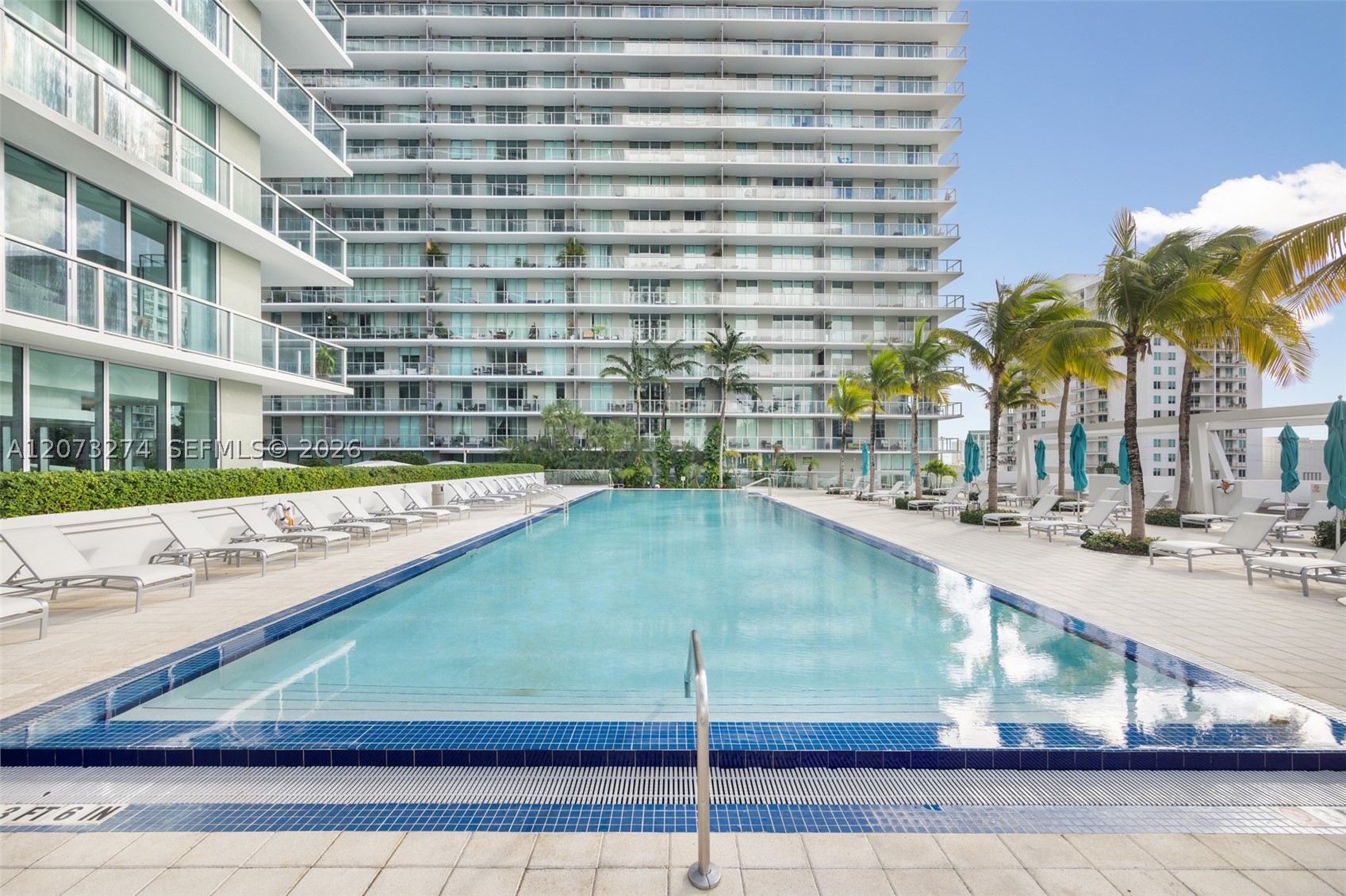 79 SW 12th St #PH3904-S Miami, FL 33130