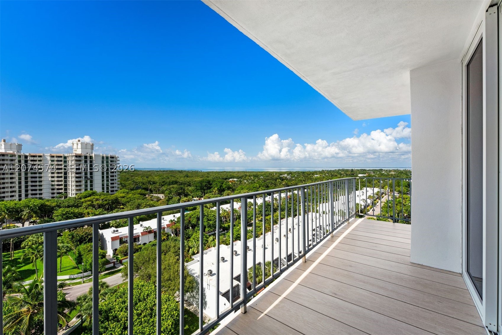 881 Ocean Dr #10A Key Biscayne, FL 33149