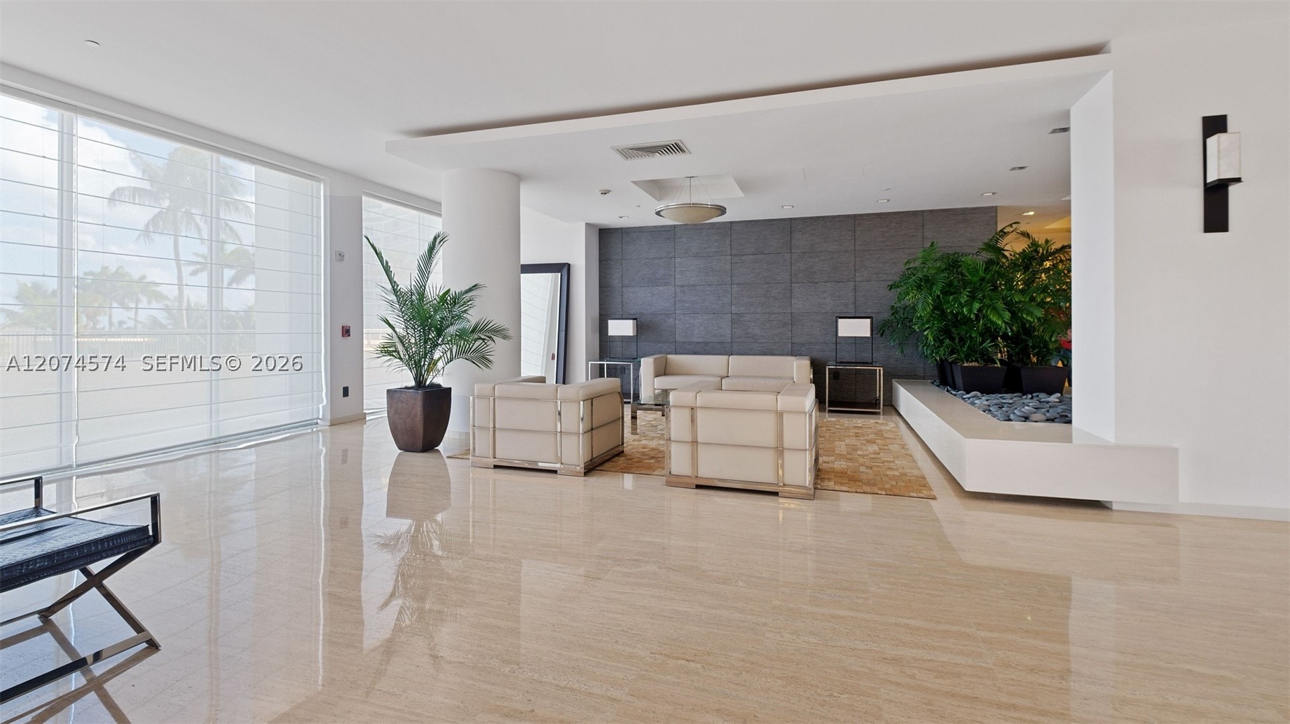 881 Ocean Dr #10A Key Biscayne, FL 33149