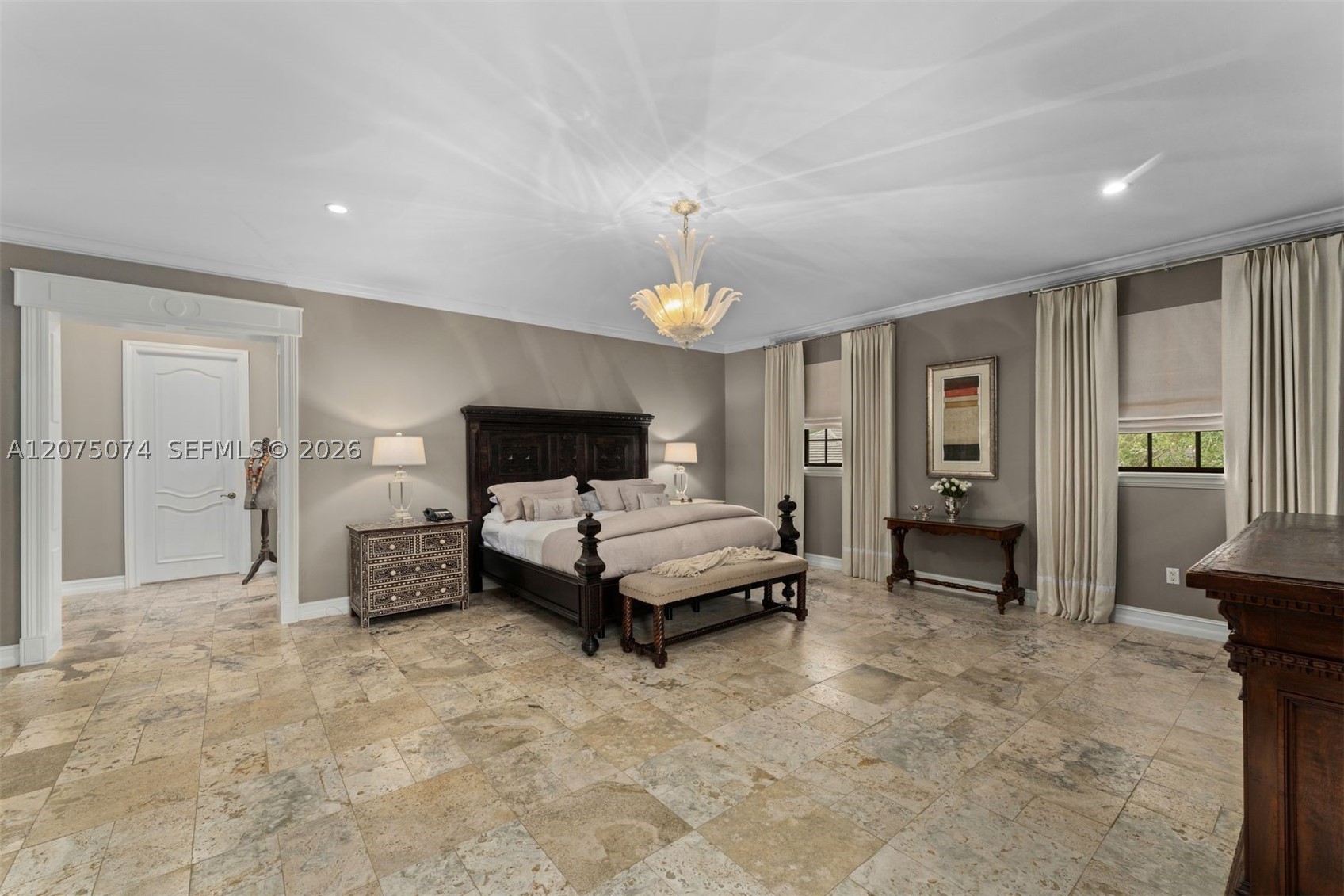 8800 SW 57th Ave Pinecrest, FL 33156