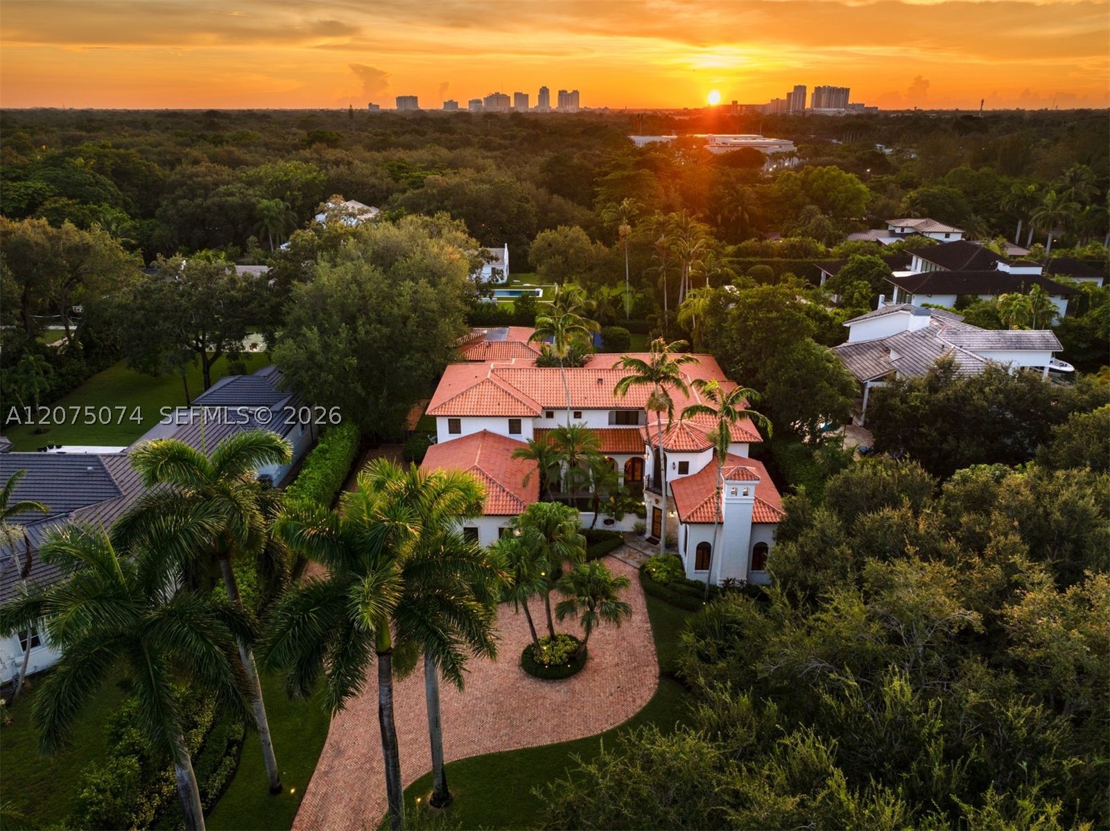 8800 SW 57th Ave Pinecrest, FL 33156