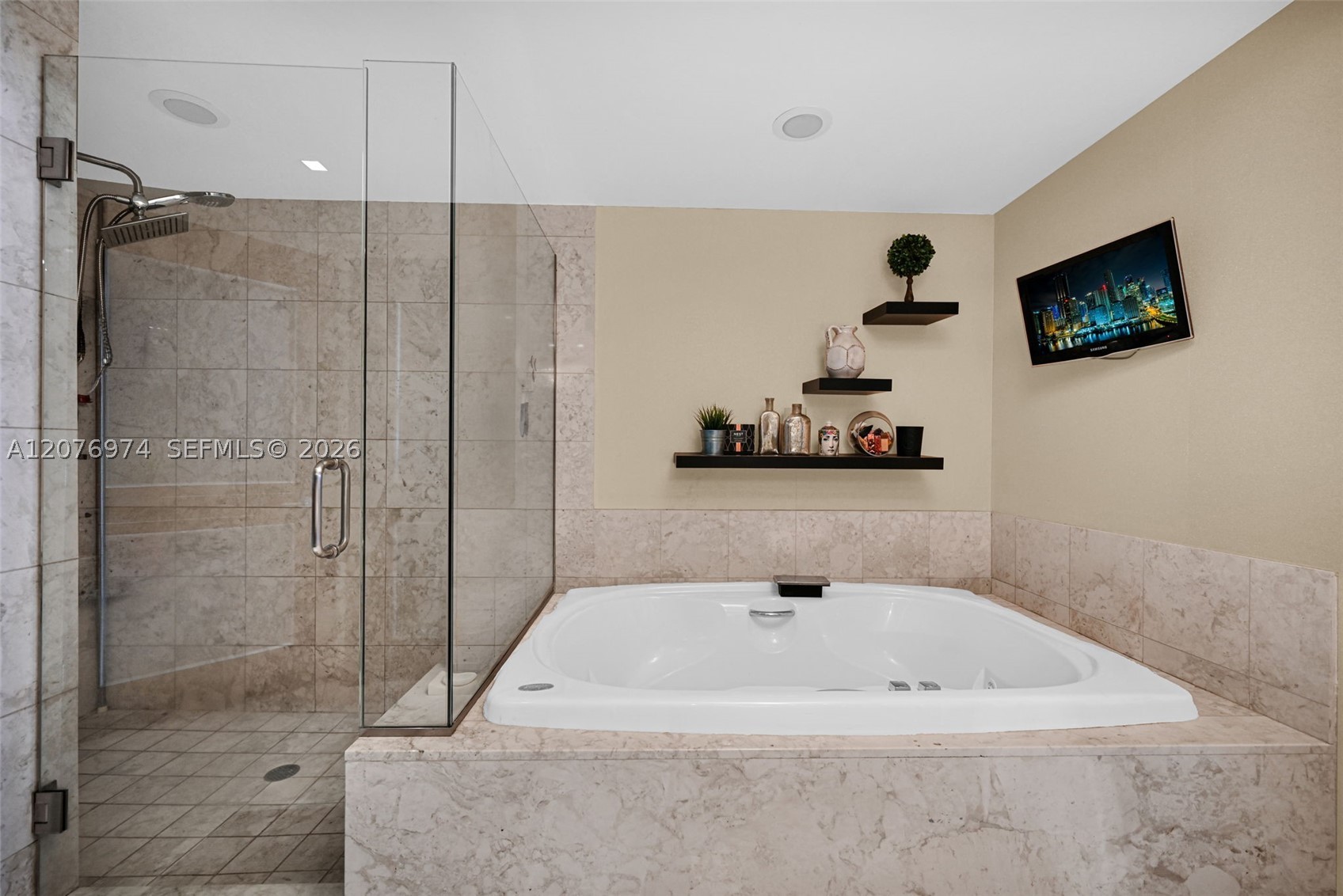 1331 Brickell Bay Dr #3607 Miami, FL 33131